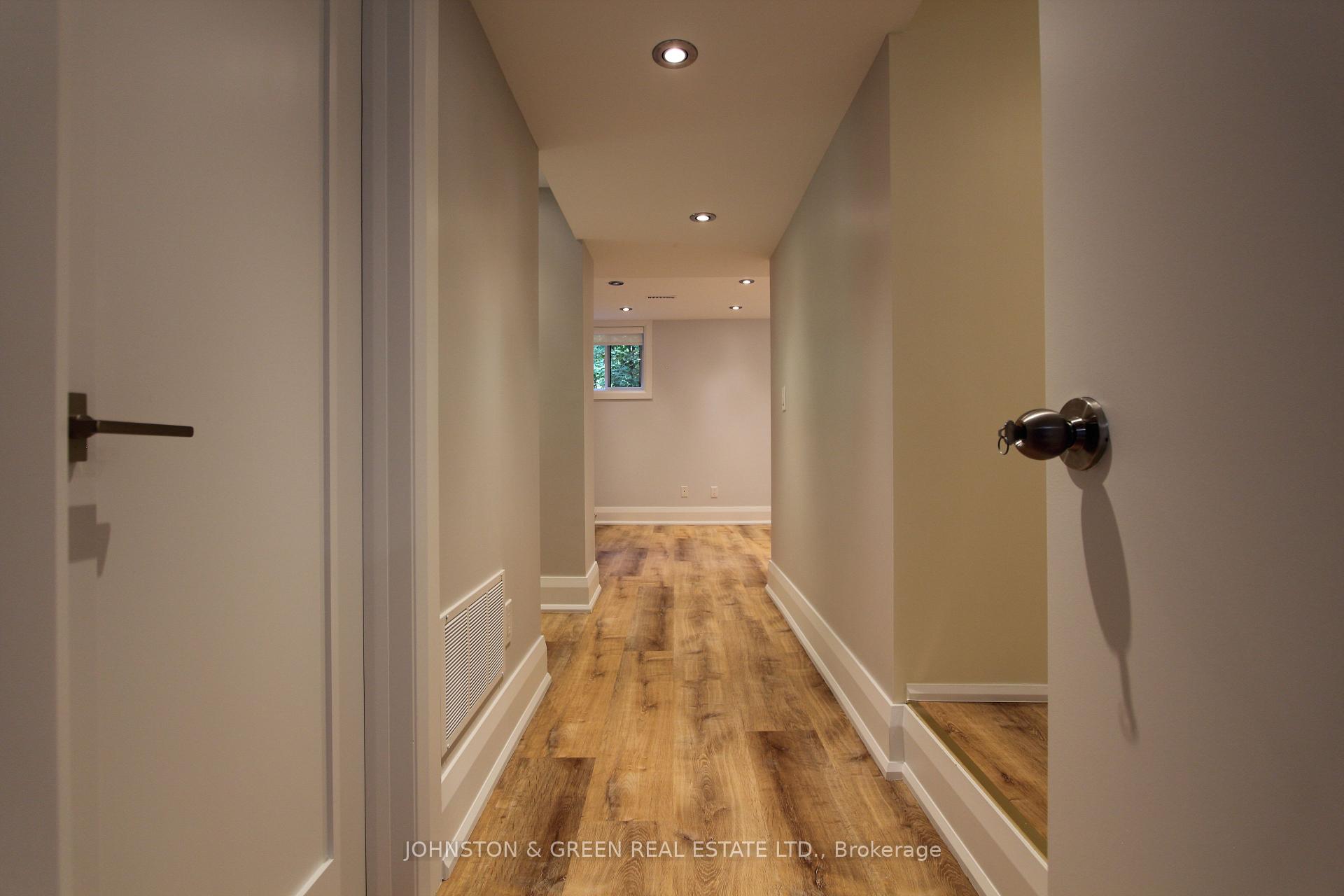Photo 22 of 752 O'Connor Drive, Toronto, East York — HOMEH