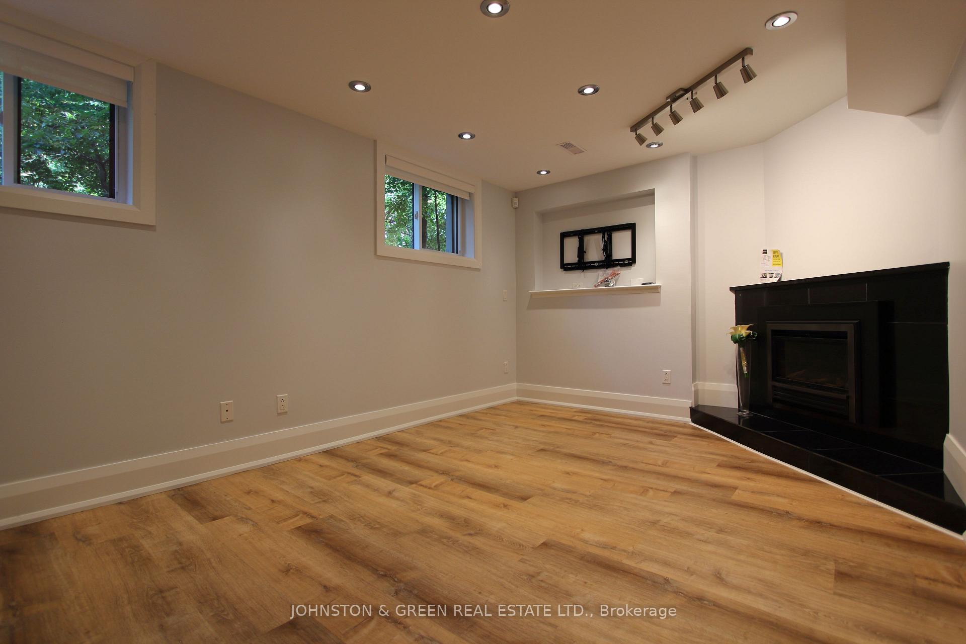 Photo 19 of 752 O'Connor Drive, Toronto, East York — HOMEH