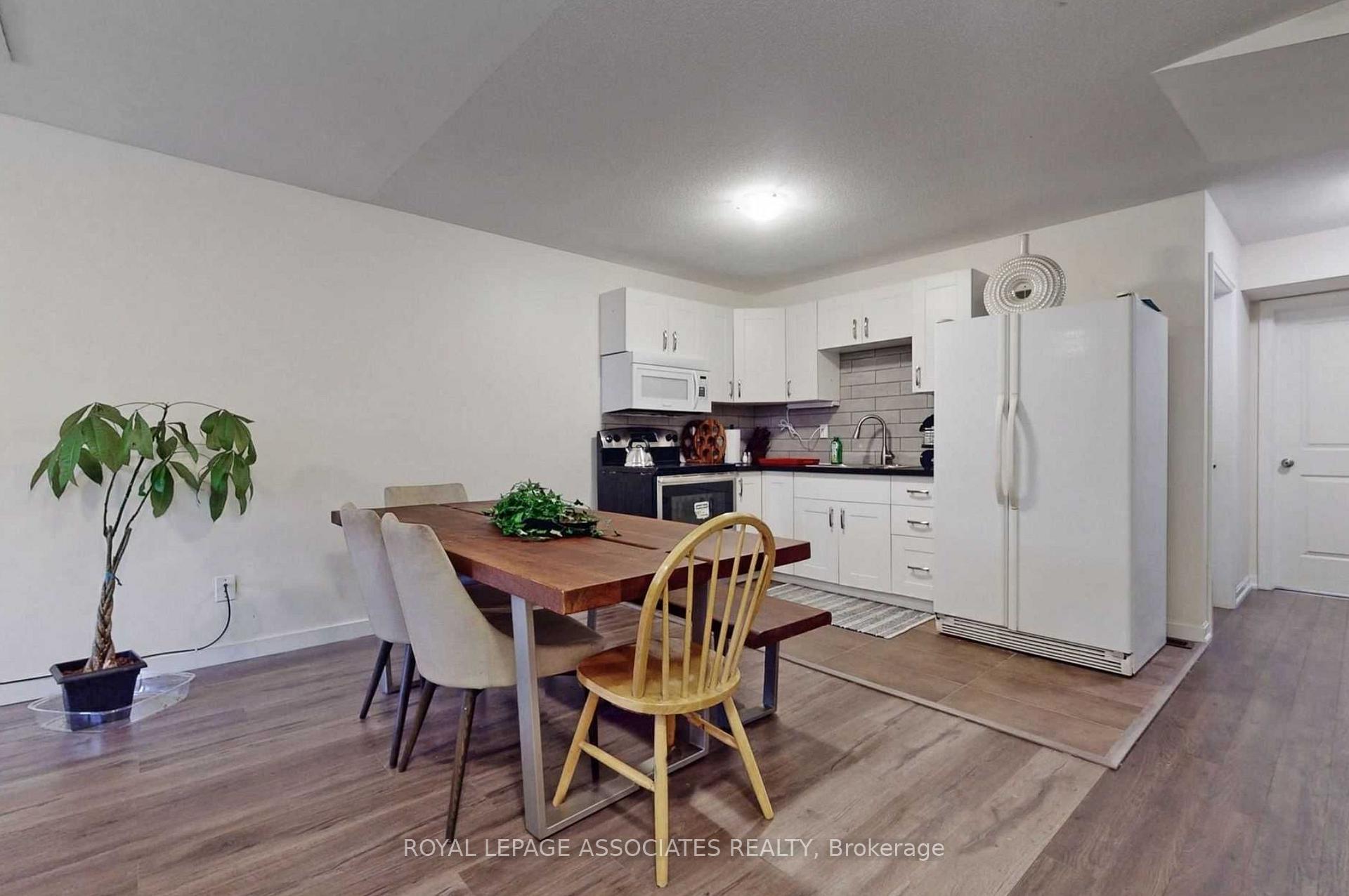 Photo 9 of 8 Longshore Way, Whitby, Lynde Creek — HOMEH