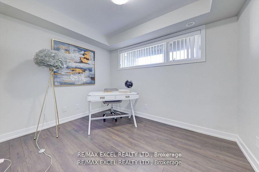 Photo 6 of Unit 1011, 55 Lindcrest Manor, Markham, Cornell — HOMEH