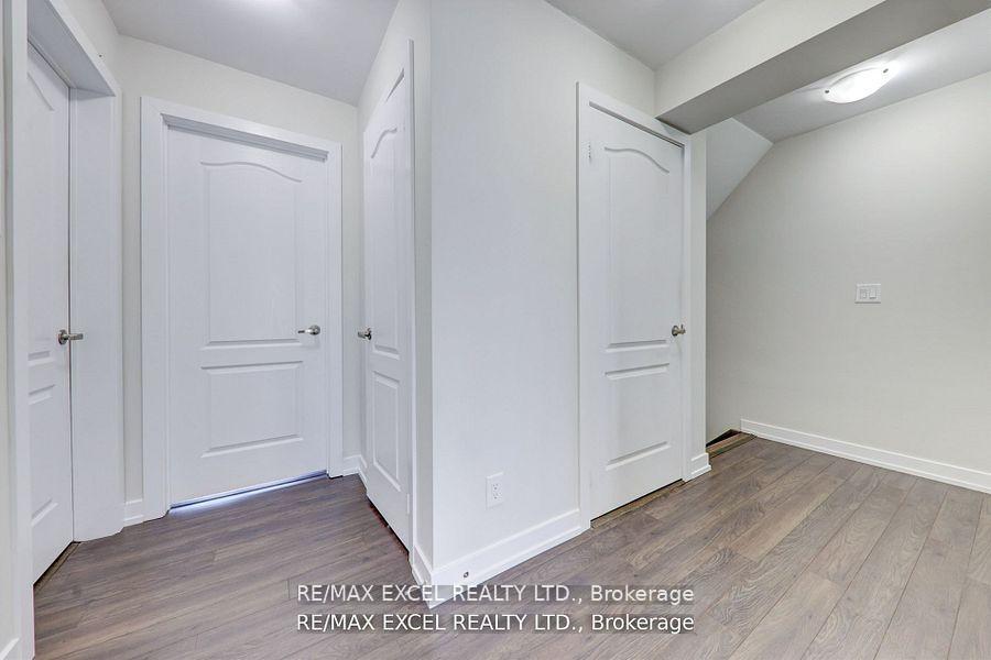 Photo 10 of Unit 1011, 55 Lindcrest Manor, Markham, Cornell — HOMEH