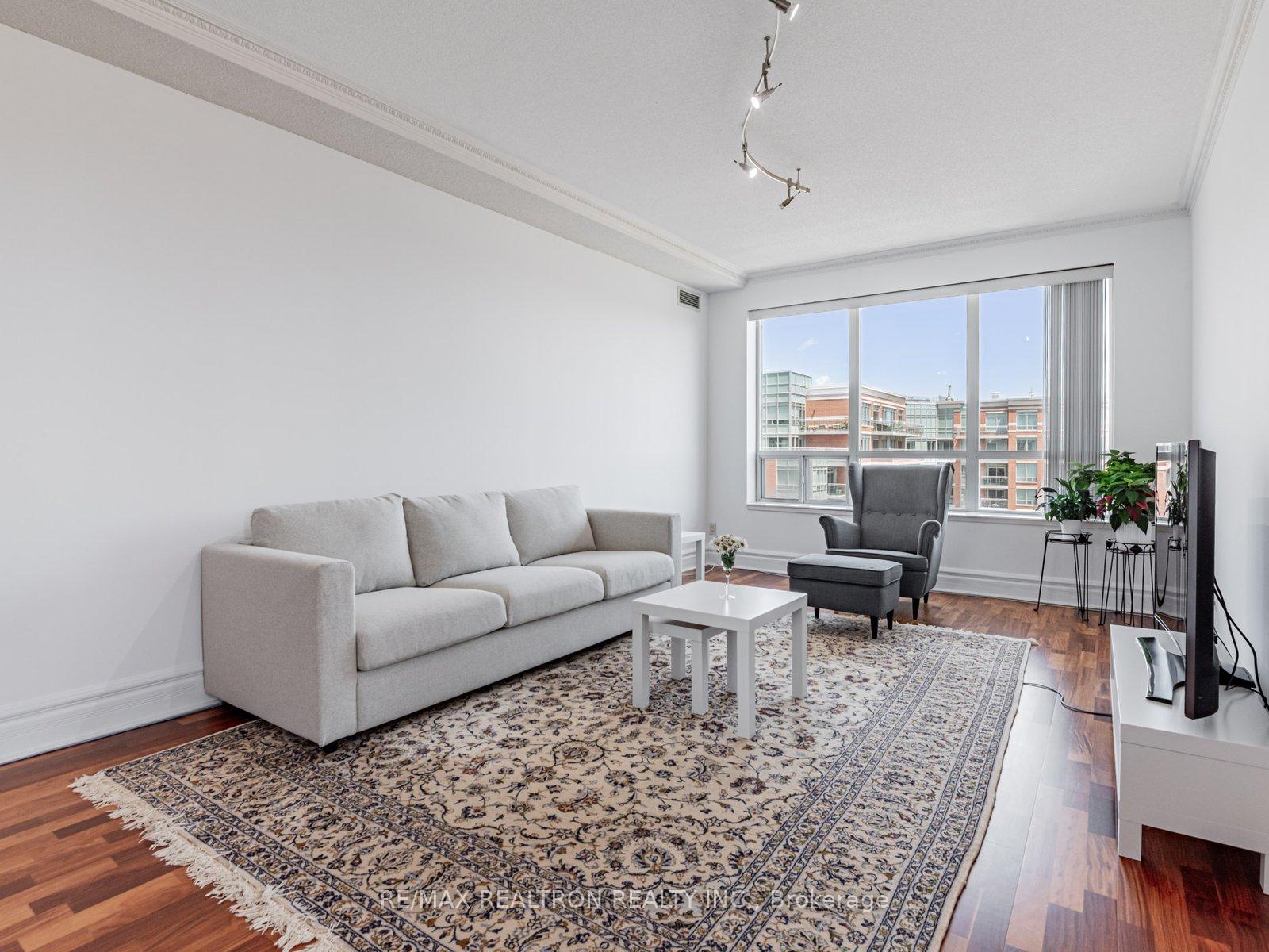 Photo 2 of Unit LPH 2, 48 Suncrest Boulevard, Markham, Commerce Valley — HOMEH