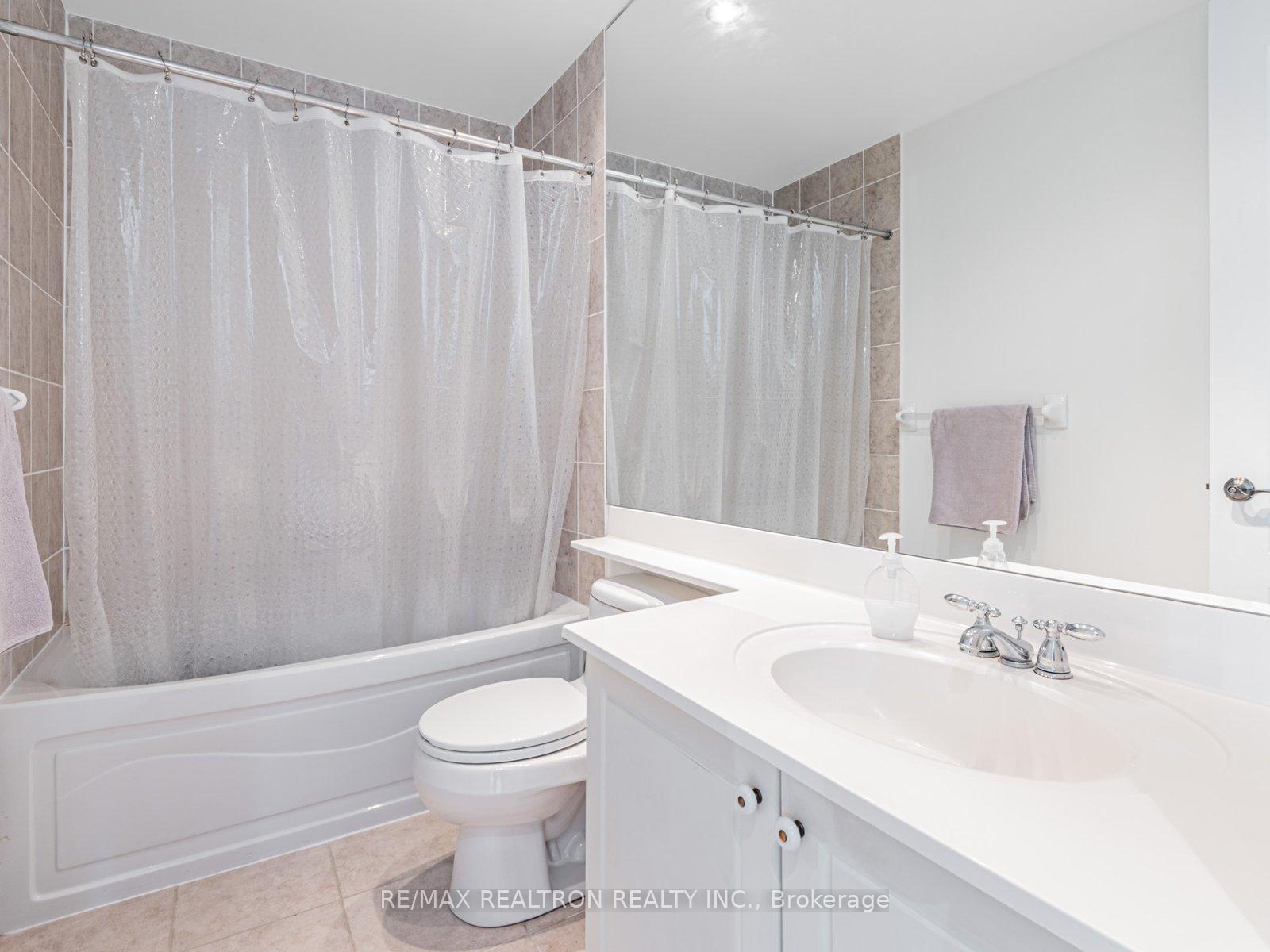 Photo 15 of Unit LPH 2, 48 Suncrest Boulevard, Markham, Commerce Valley — HOMEH