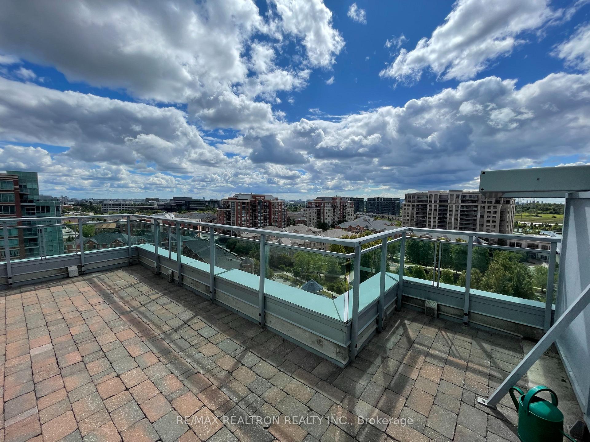 Photo 8 of Unit LPH 2, 48 Suncrest Boulevard, Markham, Commerce Valley — HOMEH