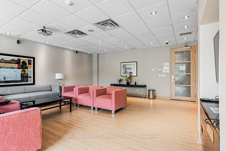 Photo 31 of Unit LPH 2, 48 Suncrest Boulevard, Markham, Commerce Valley — HOMEH