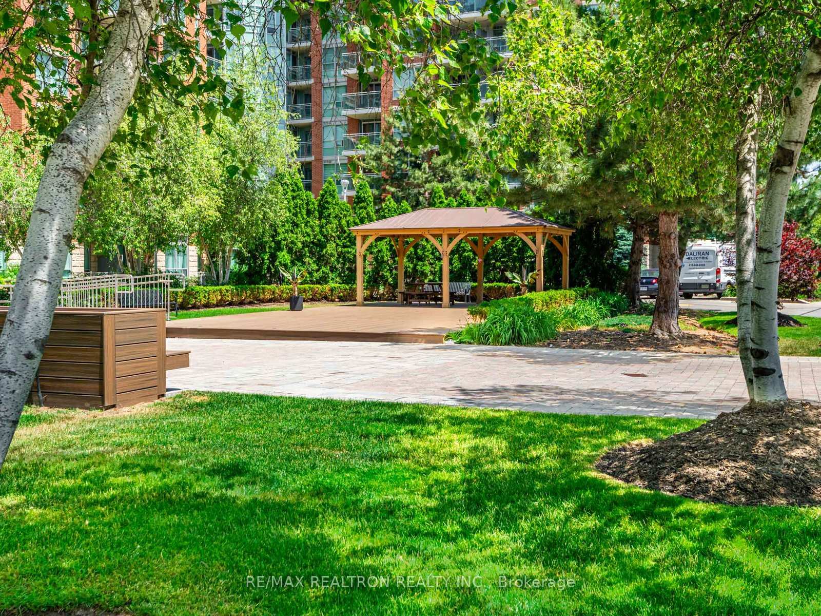 Photo 23 of Unit LPH 2, 48 Suncrest Boulevard, Markham, Commerce Valley — HOMEH