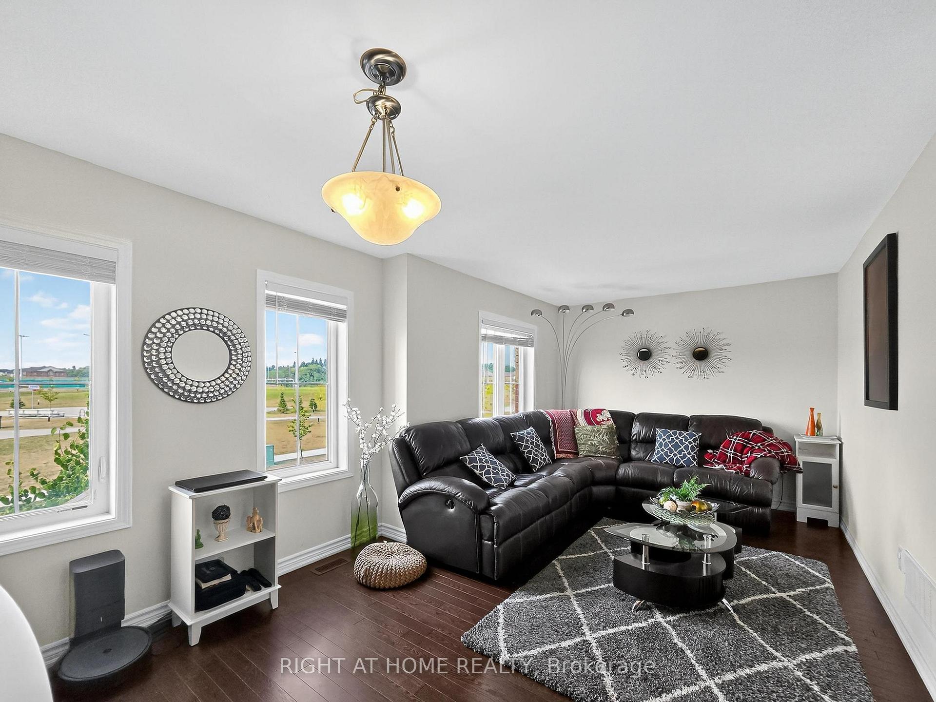 Photo 17 of 77 whitefish Street, Whitby, Lynde Creek — HOMEH