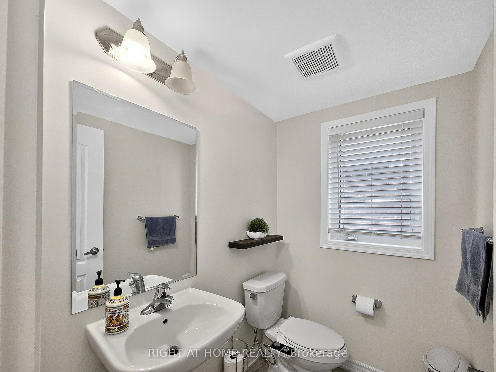 Photo 13 of 77 whitefish Street, Whitby, Lynde Creek — HOMEH