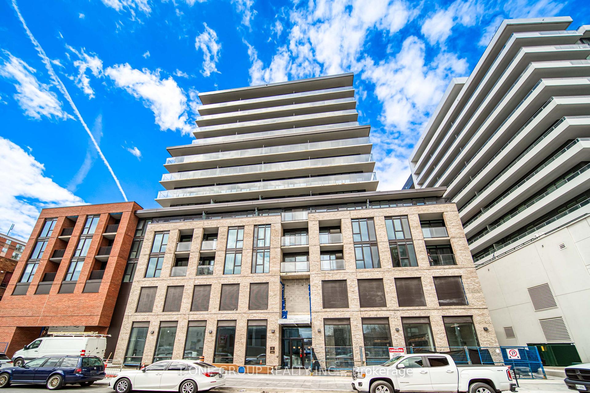 Front of Unit 910, 1 Jarvis Street