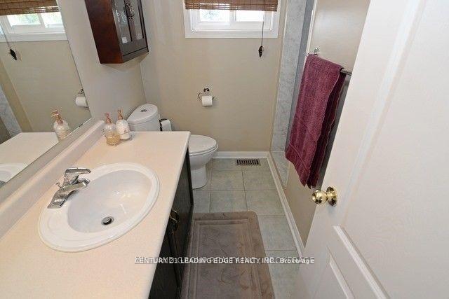 Photo 18 of 65 Bridges Drive, Clarington, Newcastle — HOMEH