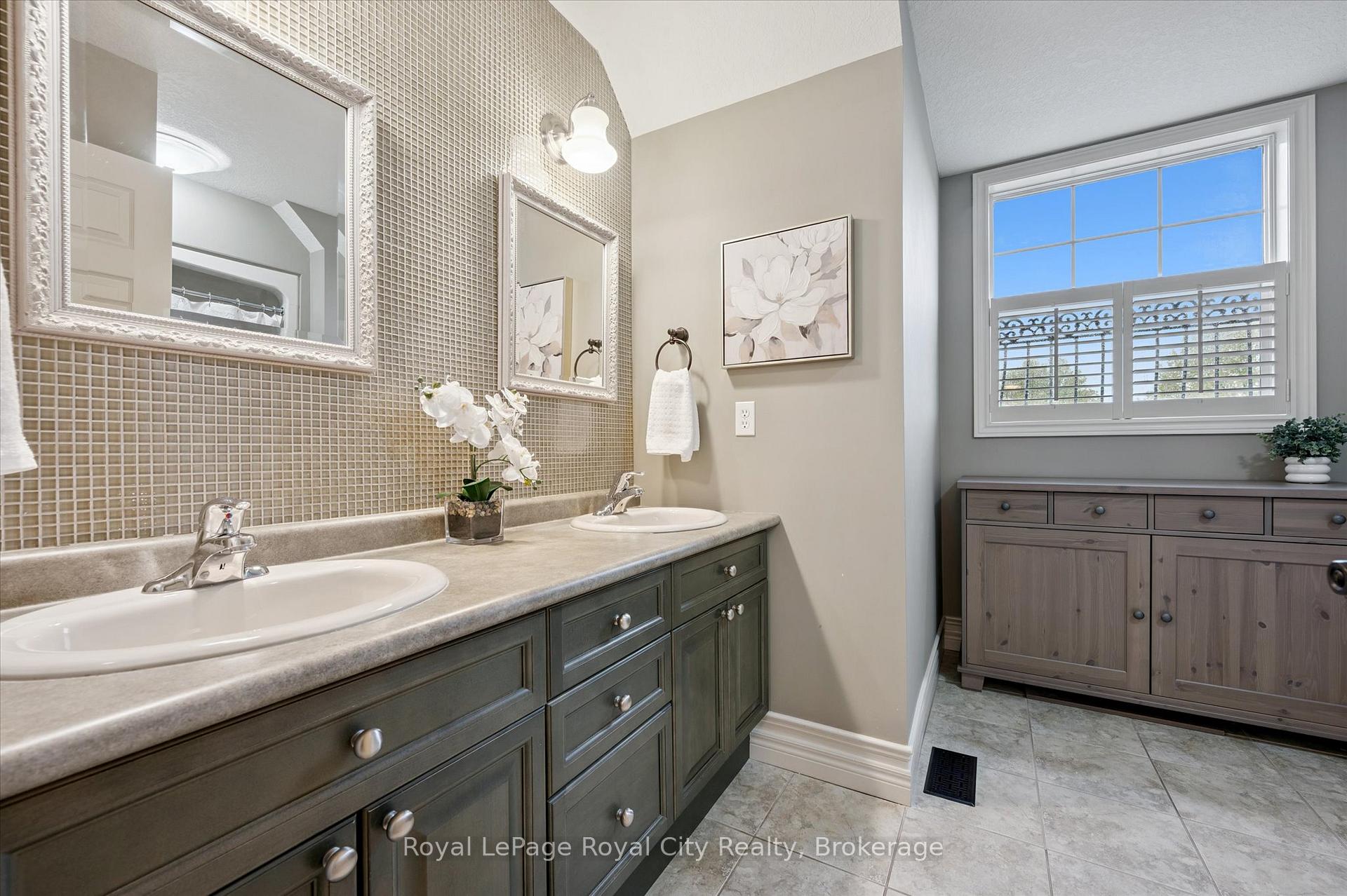 Photo 29 of 47 Norton Drive, Guelph, Grange Road — HOMEH