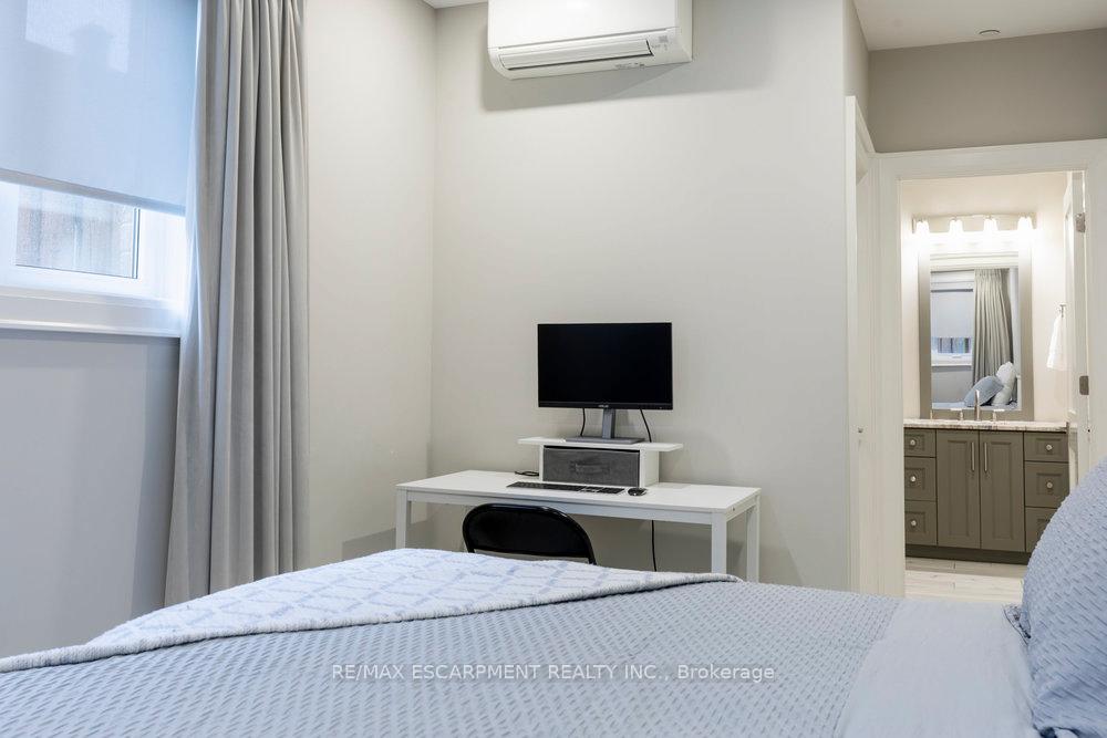 Photo 14 of Unit 102, 208 Bold Street, Hamilton, Durand — HOMEH