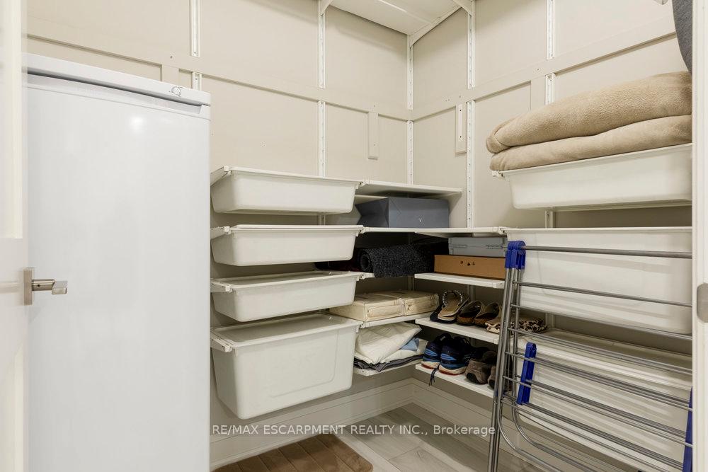 Photo 18 of Unit 102, 208 Bold Street, Hamilton, Durand — HOMEH