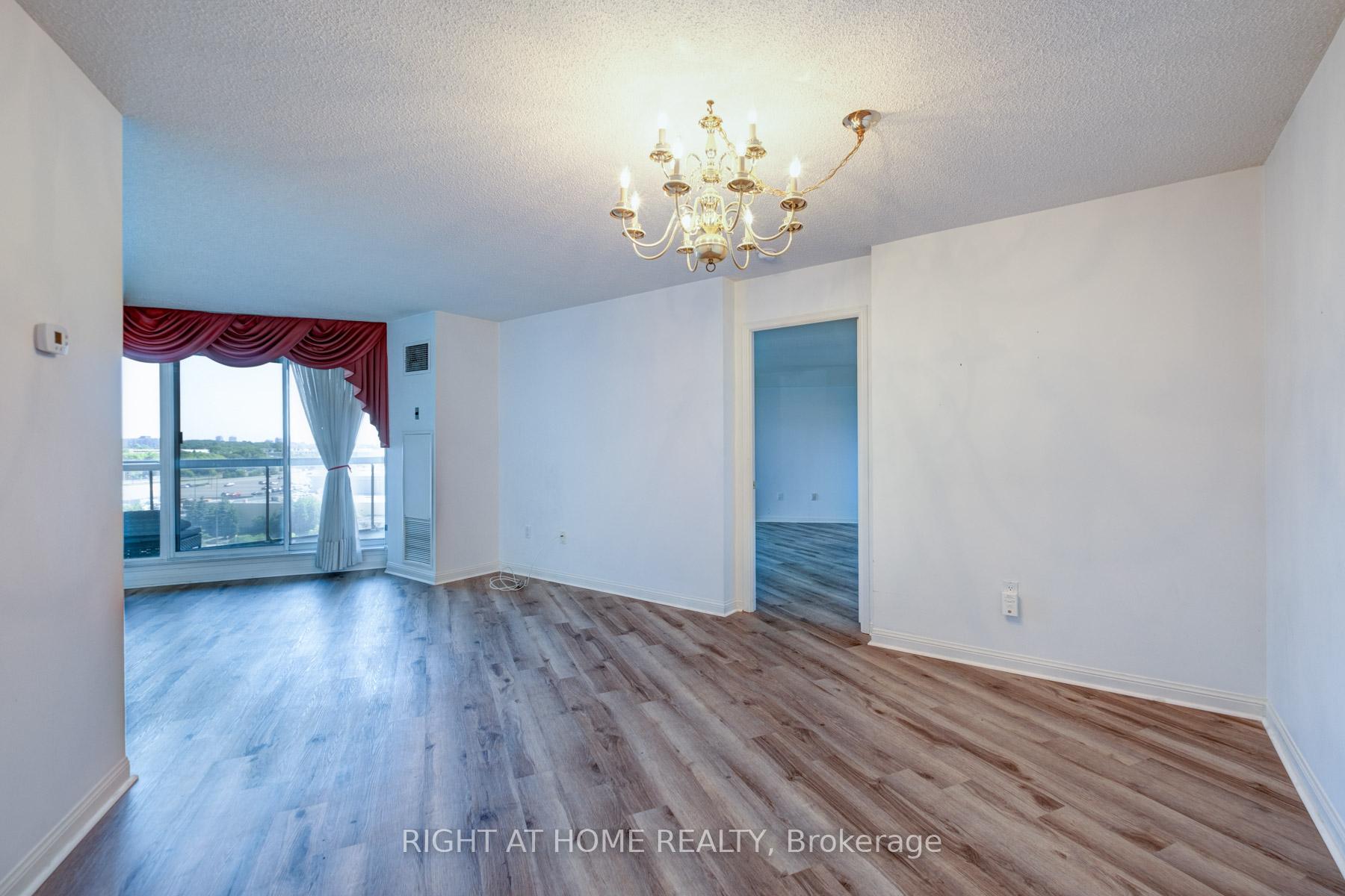 Photo 13 of Unit 1017, 610 Bullock Drive, Markham, Markville — HOMEH