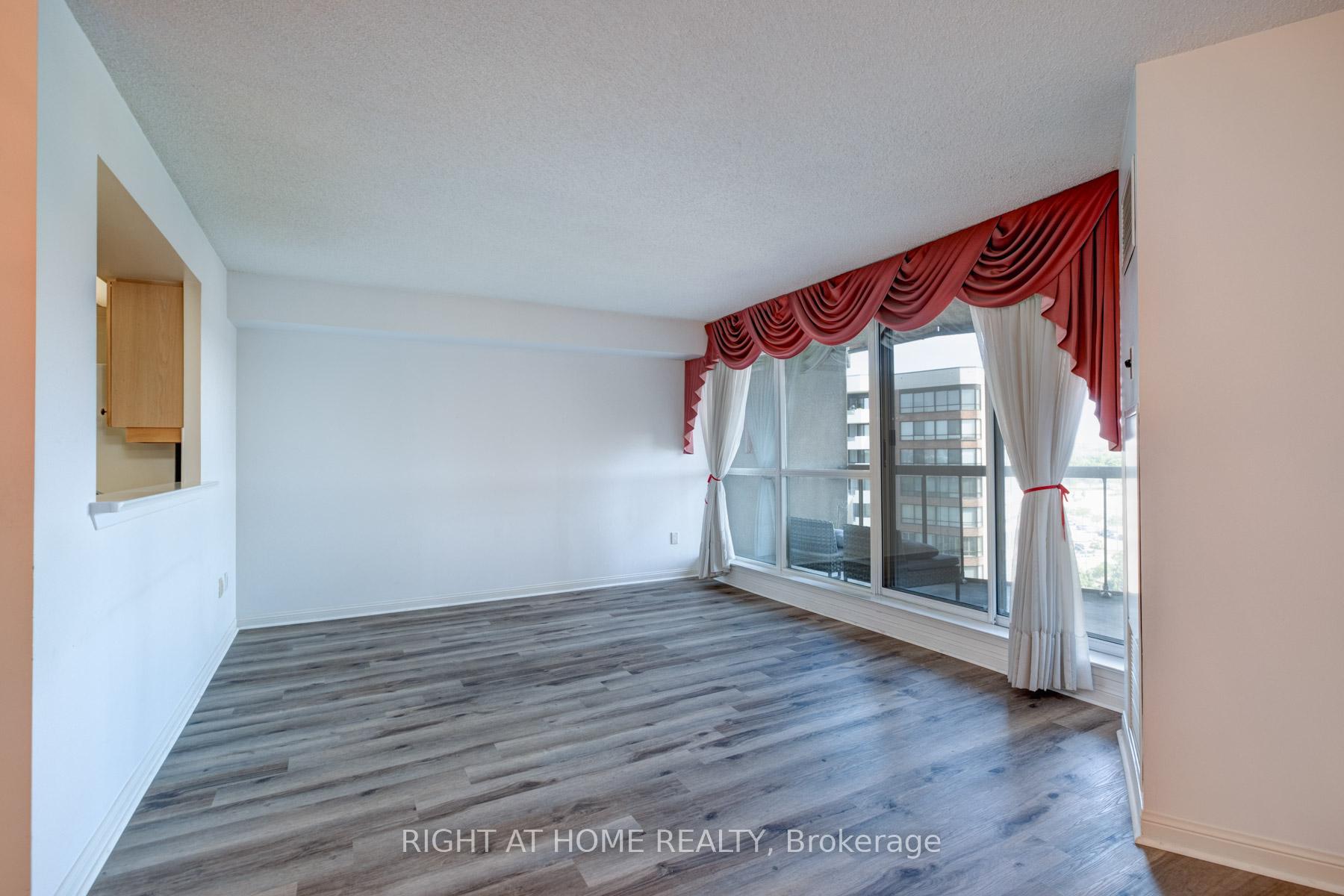 Photo 15 of Unit 1017, 610 Bullock Drive, Markham, Markville — HOMEH