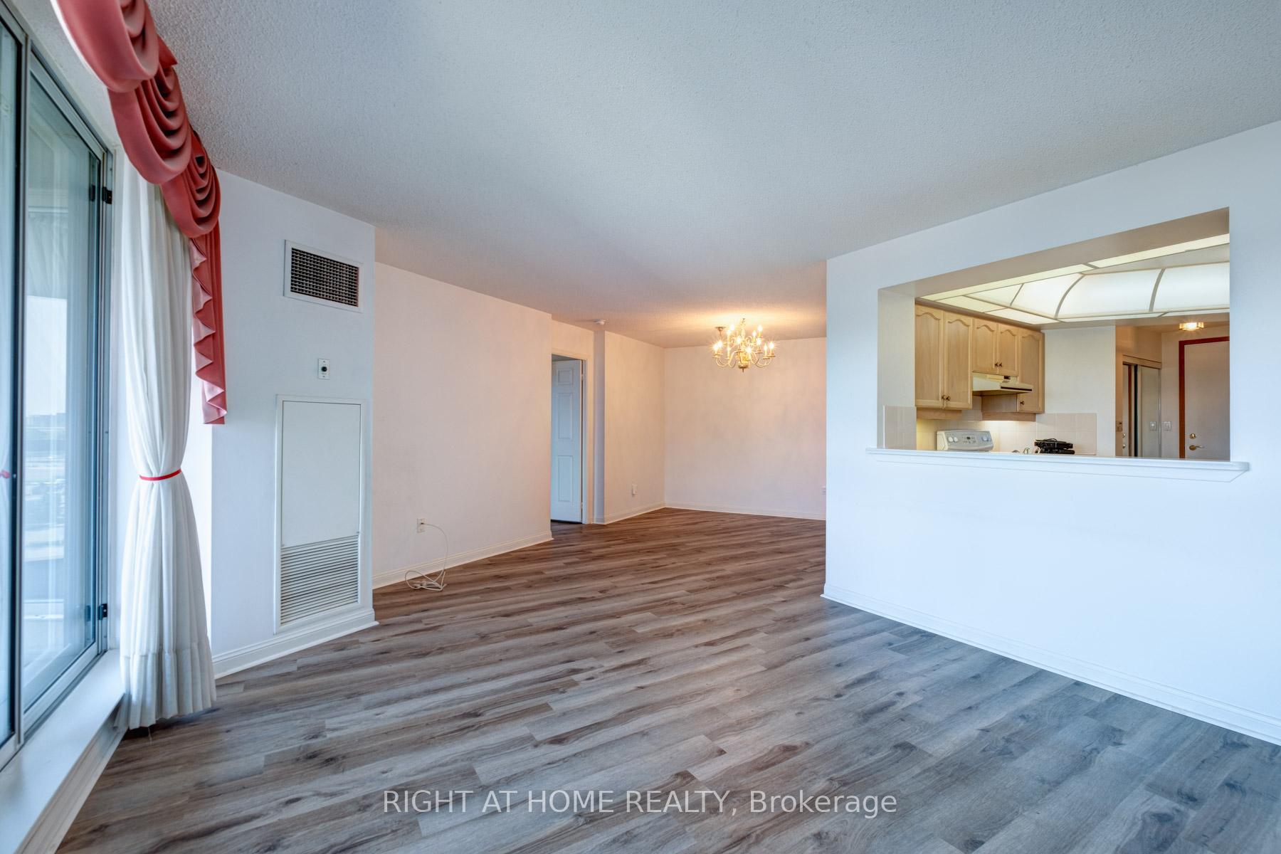 Photo 16 of Unit 1017, 610 Bullock Drive, Markham, Markville — HOMEH