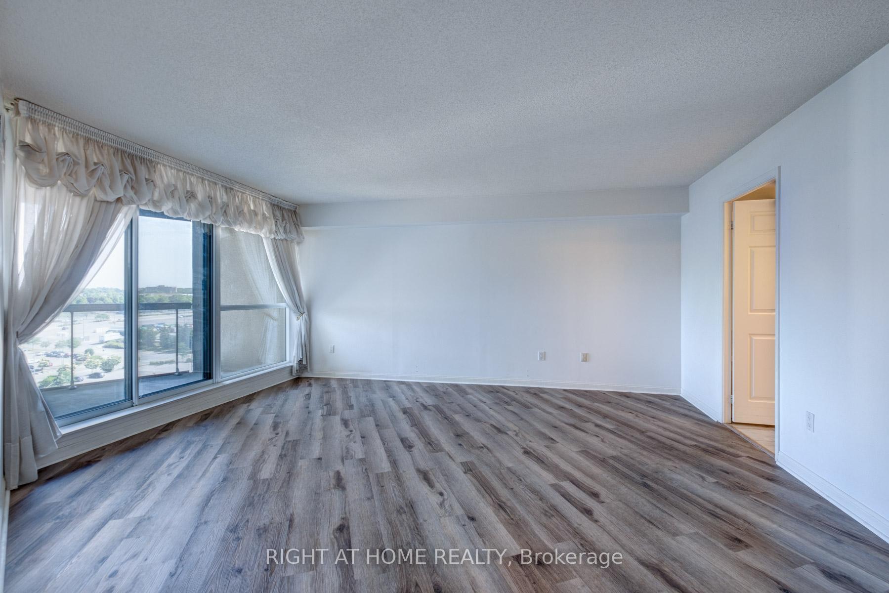 Photo 18 of Unit 1017, 610 Bullock Drive, Markham, Markville — HOMEH