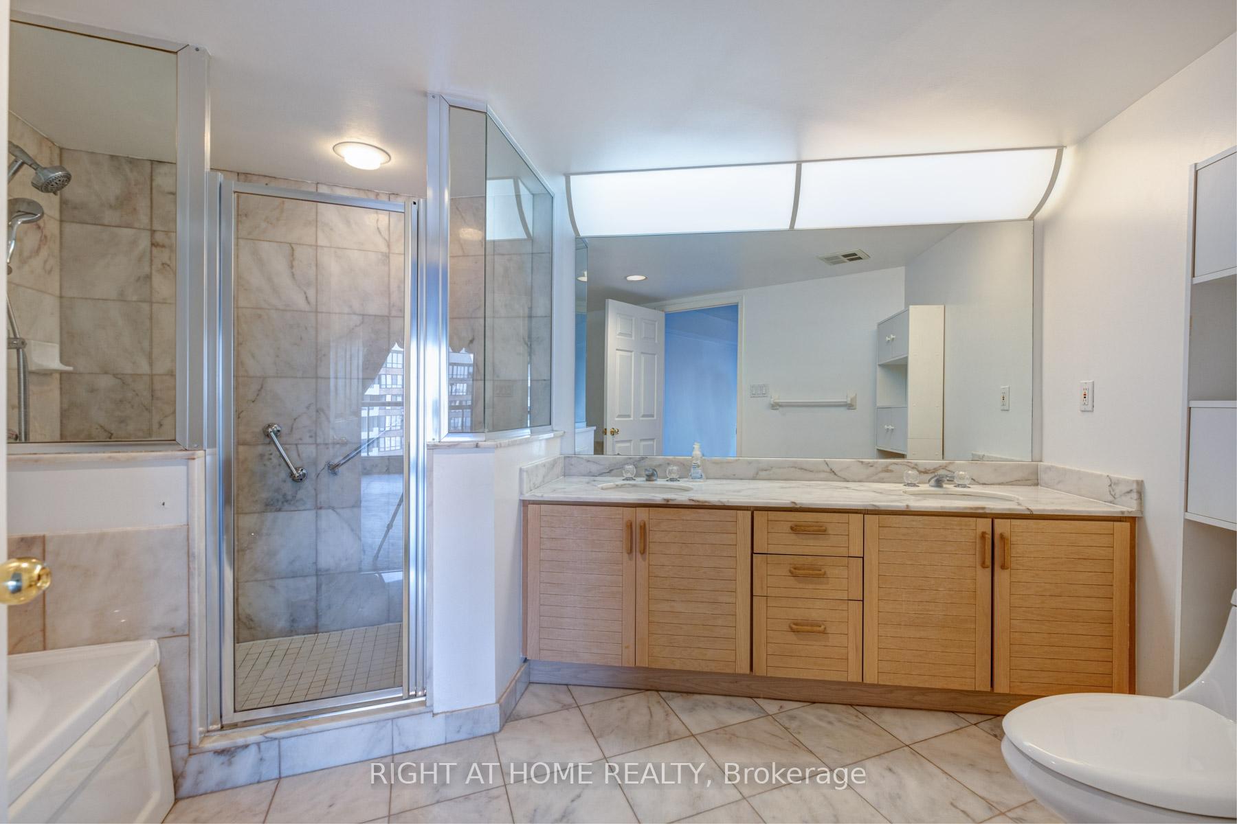 Photo 20 of Unit 1017, 610 Bullock Drive, Markham, Markville — HOMEH