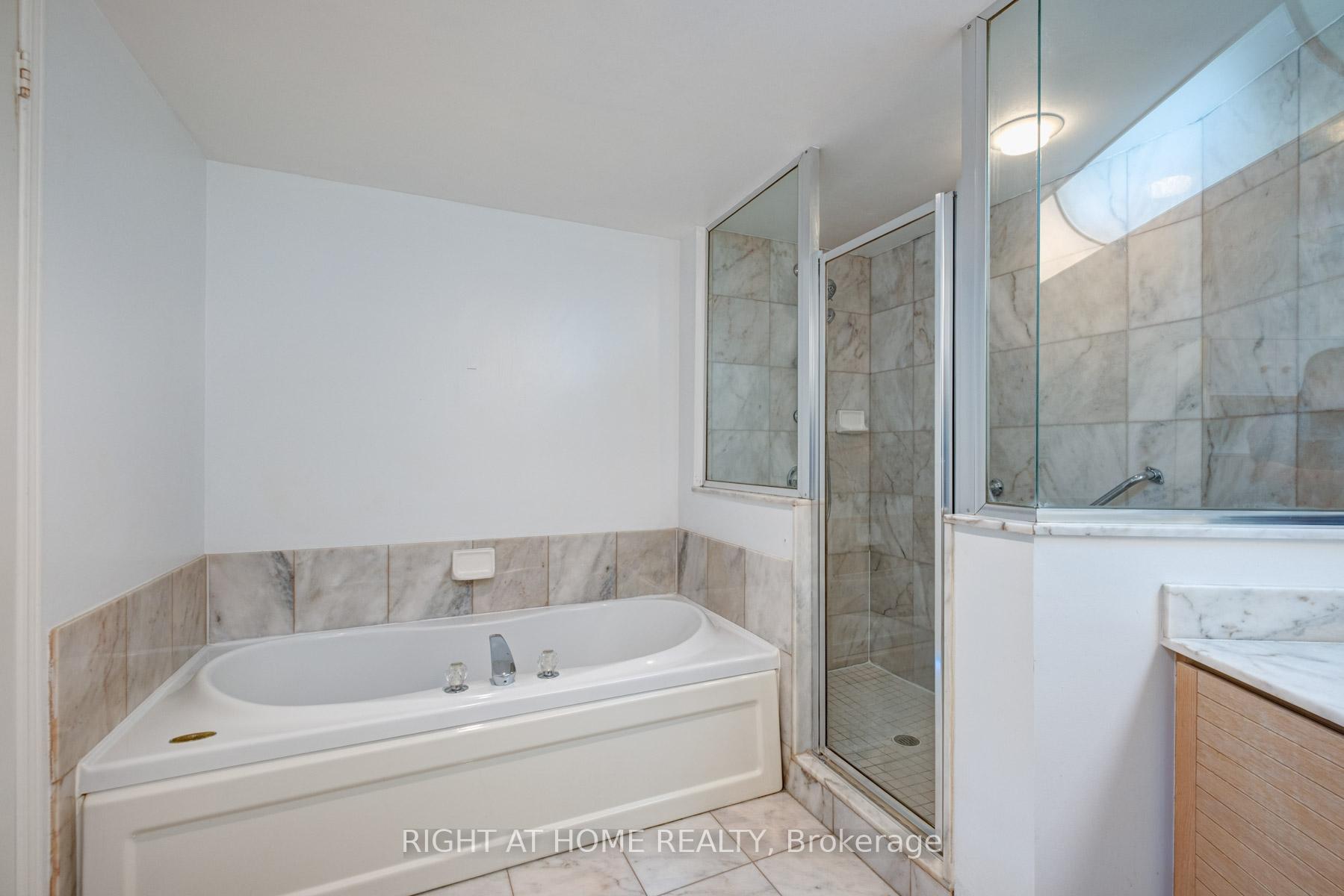 Photo 22 of Unit 1017, 610 Bullock Drive, Markham, Markville — HOMEH