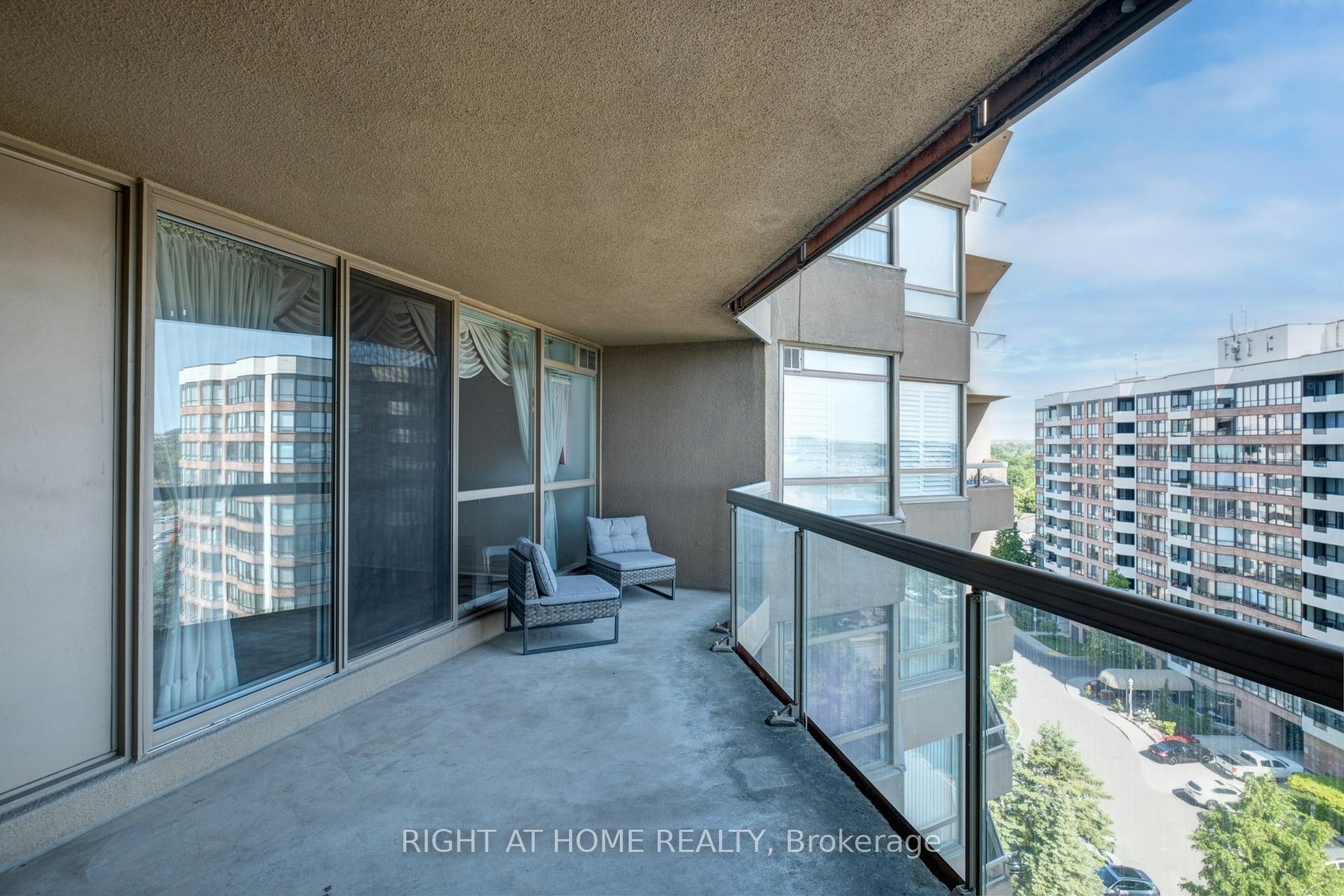 Photo 23 of Unit 1017, 610 Bullock Drive, Markham, Markville — HOMEH