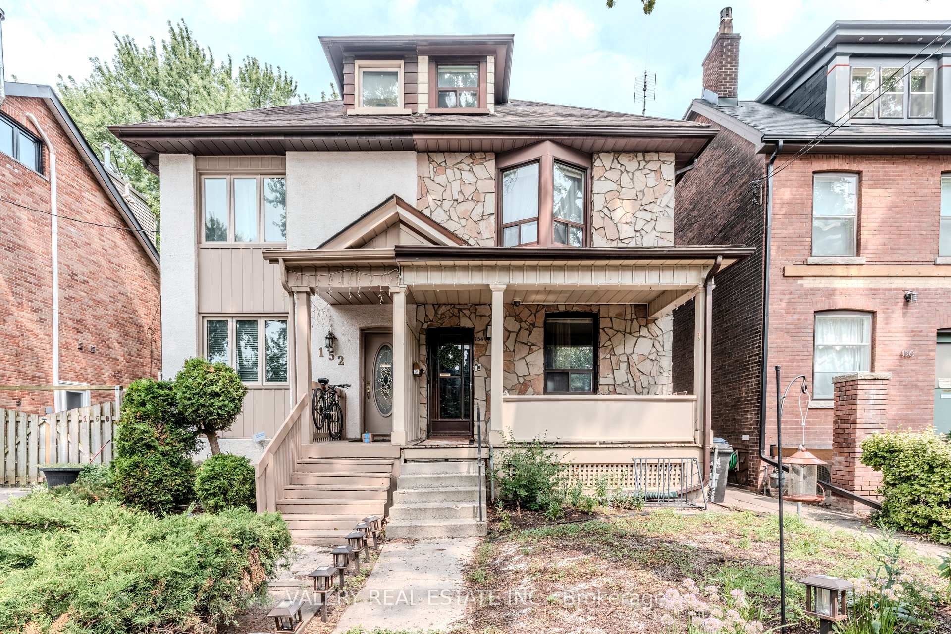 Photo 1 of Unit Upper, 154 Victor Avenue, Toronto, North Riverdale — HOMEH