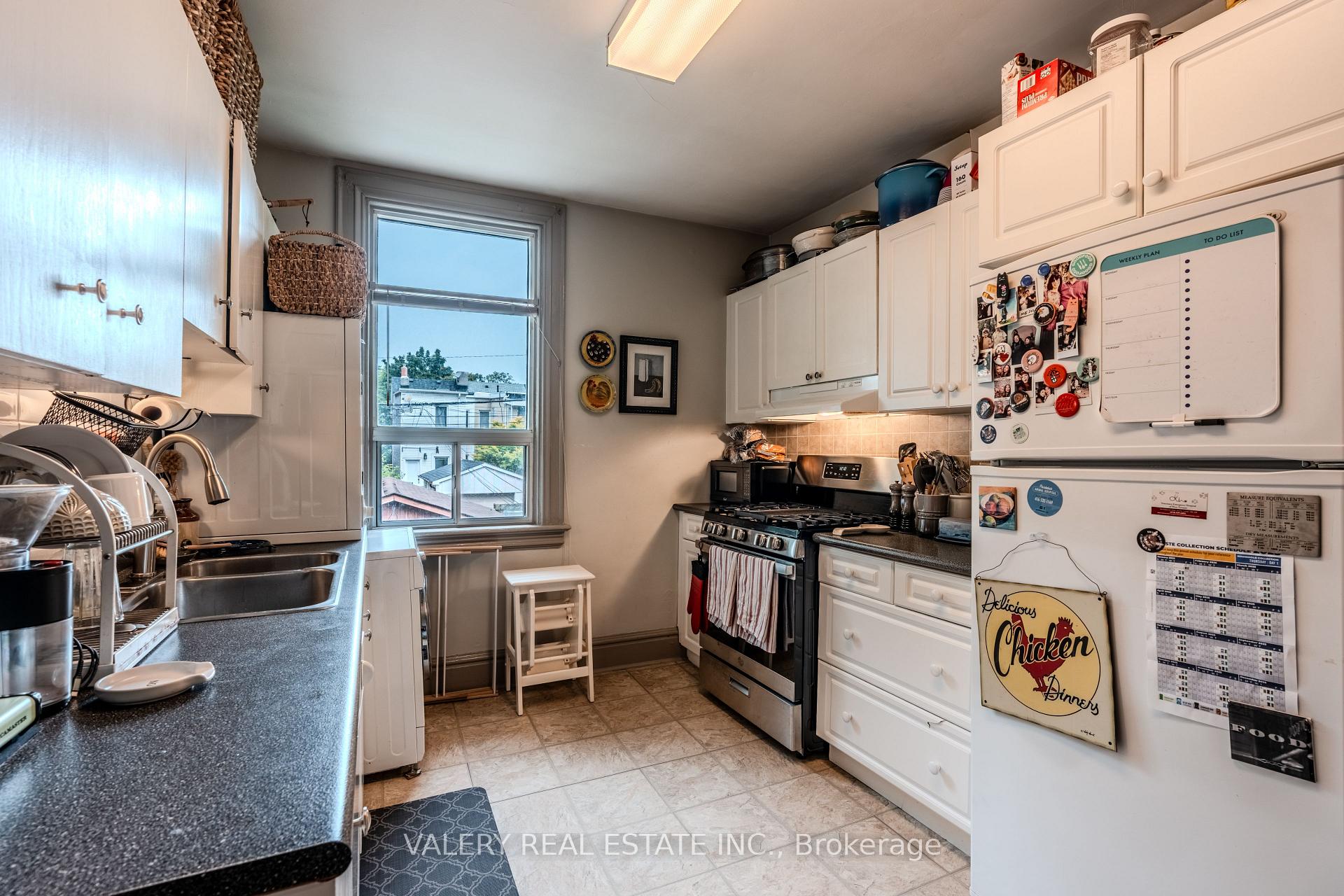 Photo 6 of Unit Upper, 154 Victor Avenue, Toronto, North Riverdale — HOMEH