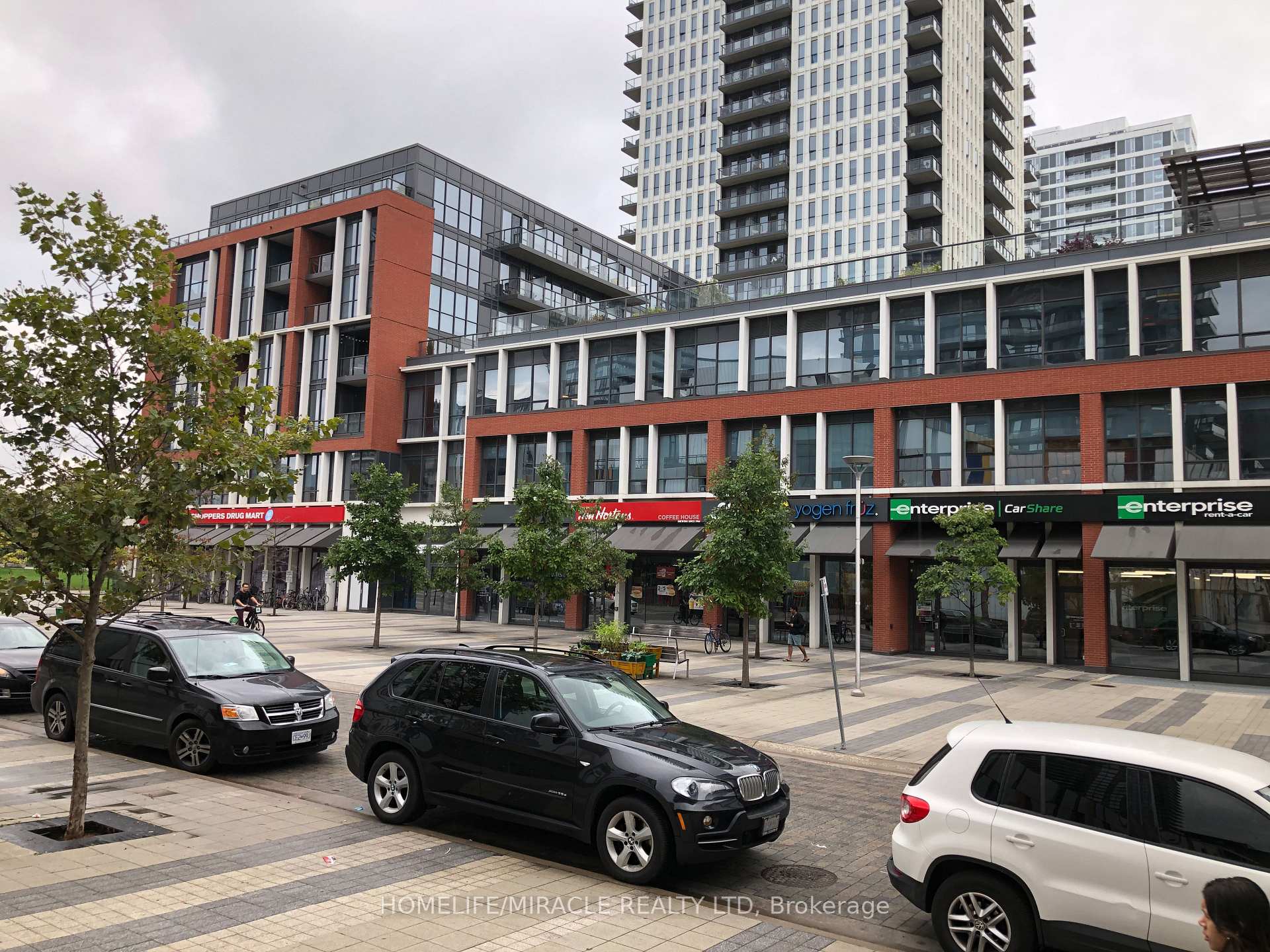 Front of Unit 2202, 225 Sackville Street