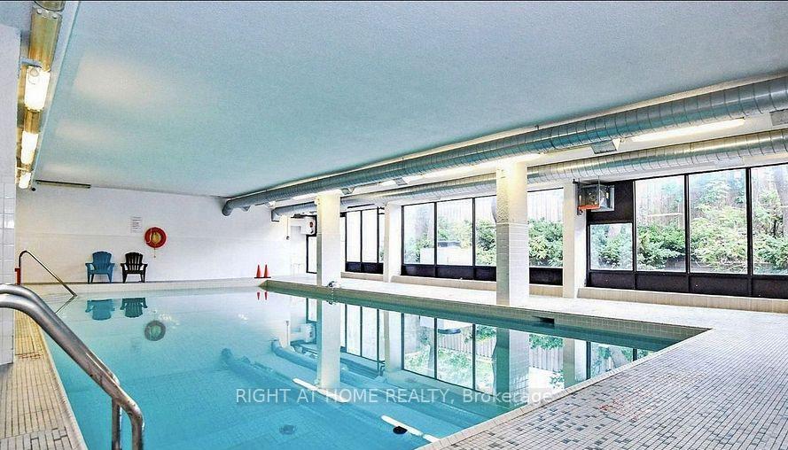 Photo 3 of Unit 202, 16 Elgin Street, Markham, Thornhill — HOMEH