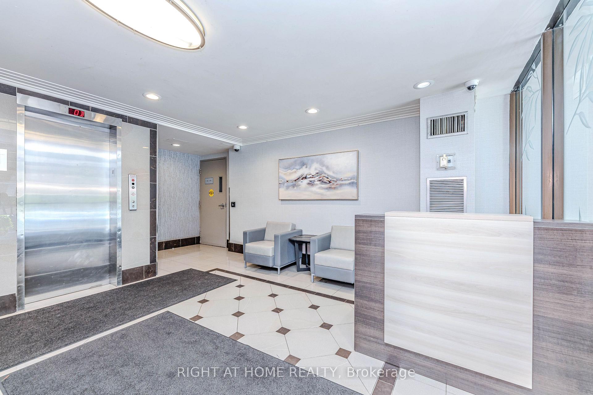 Photo 6 of Unit 202, 16 Elgin Street, Markham, Thornhill — HOMEH