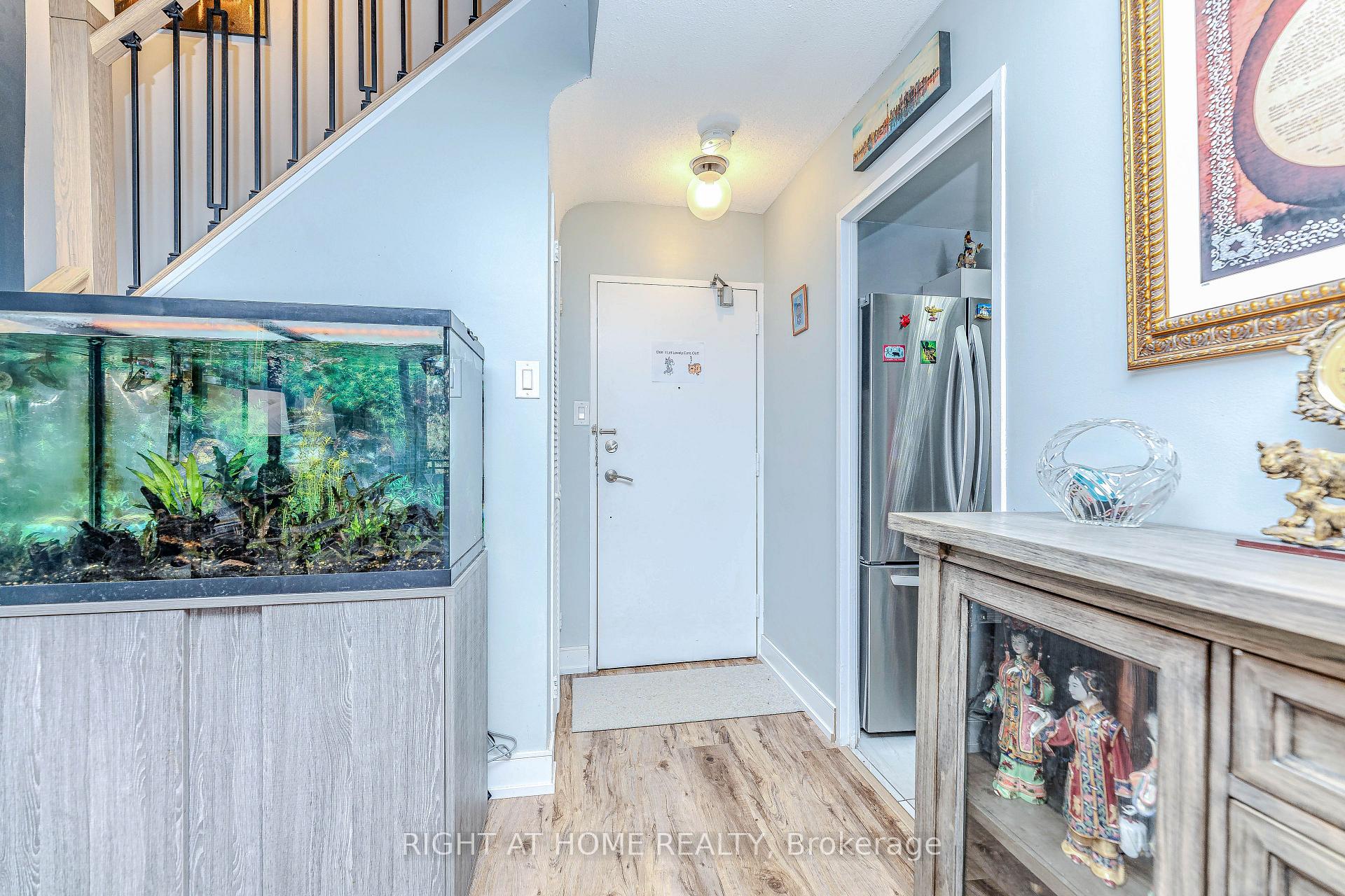 Photo 12 of Unit 202, 16 Elgin Street, Markham, Thornhill — HOMEH