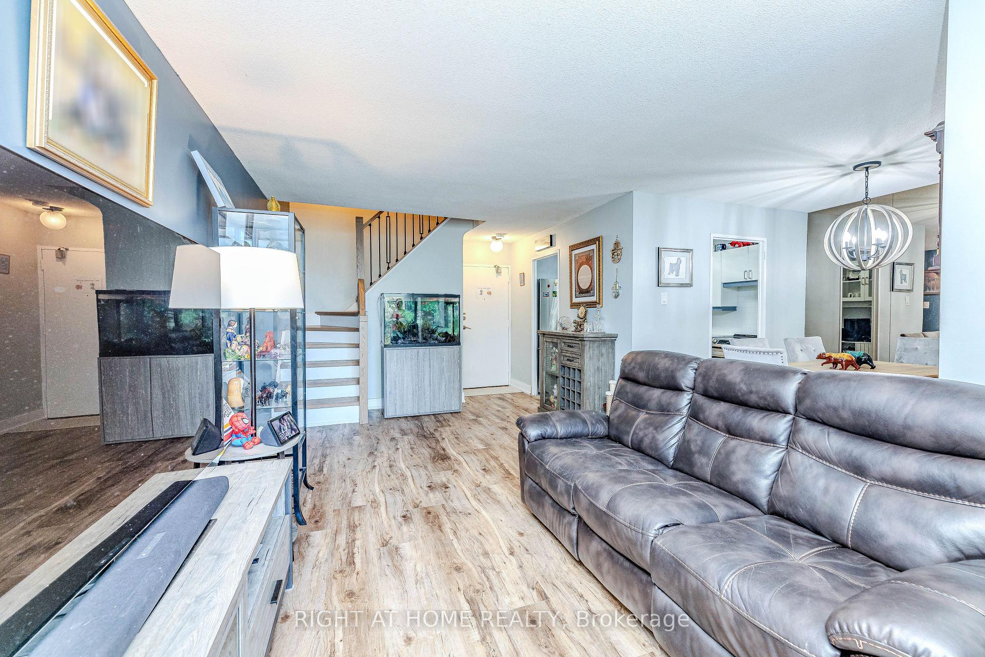 Photo 20 of Unit 202, 16 Elgin Street, Markham, Thornhill — HOMEH
