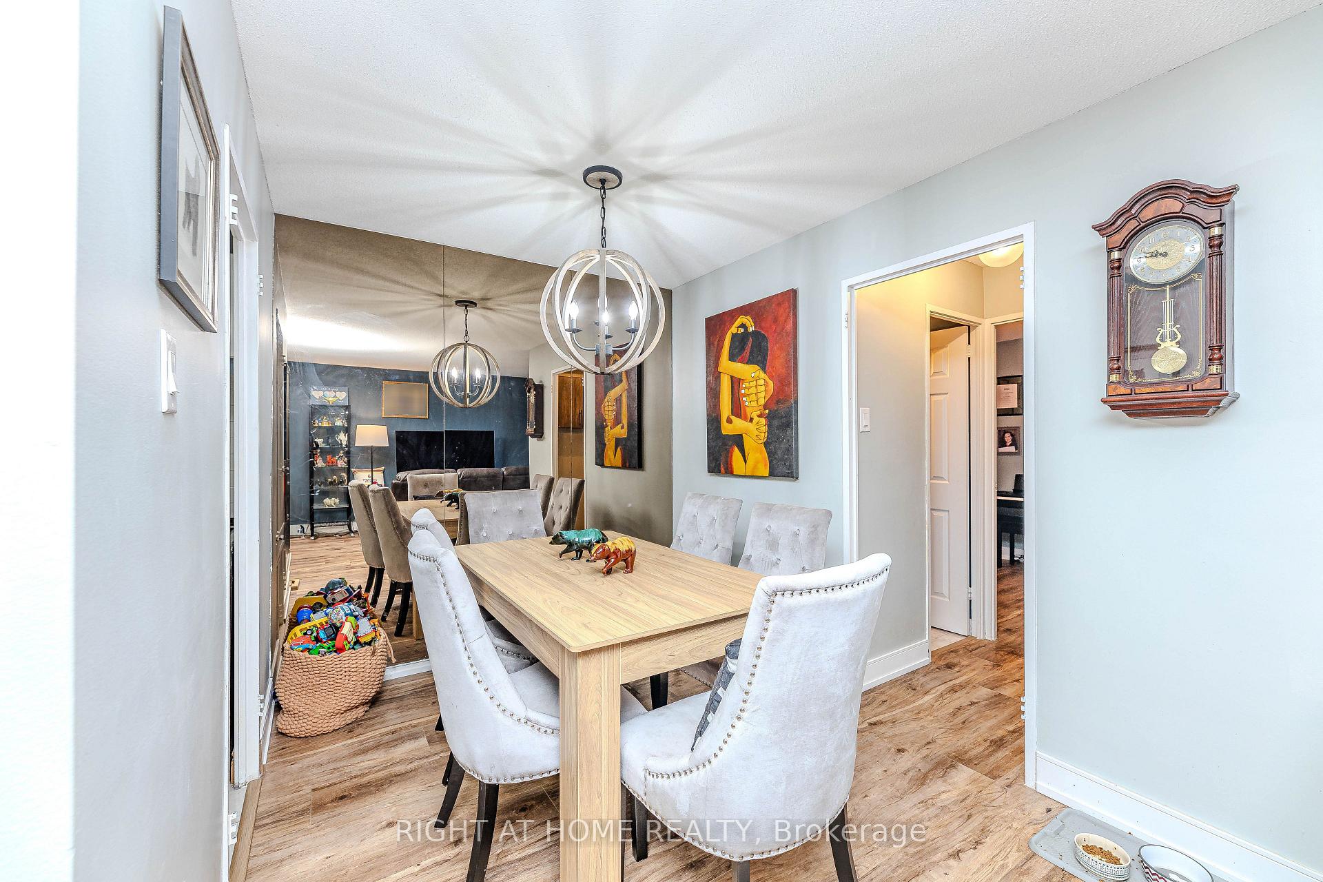 Photo 13 of Unit 202, 16 Elgin Street, Markham, Thornhill — HOMEH