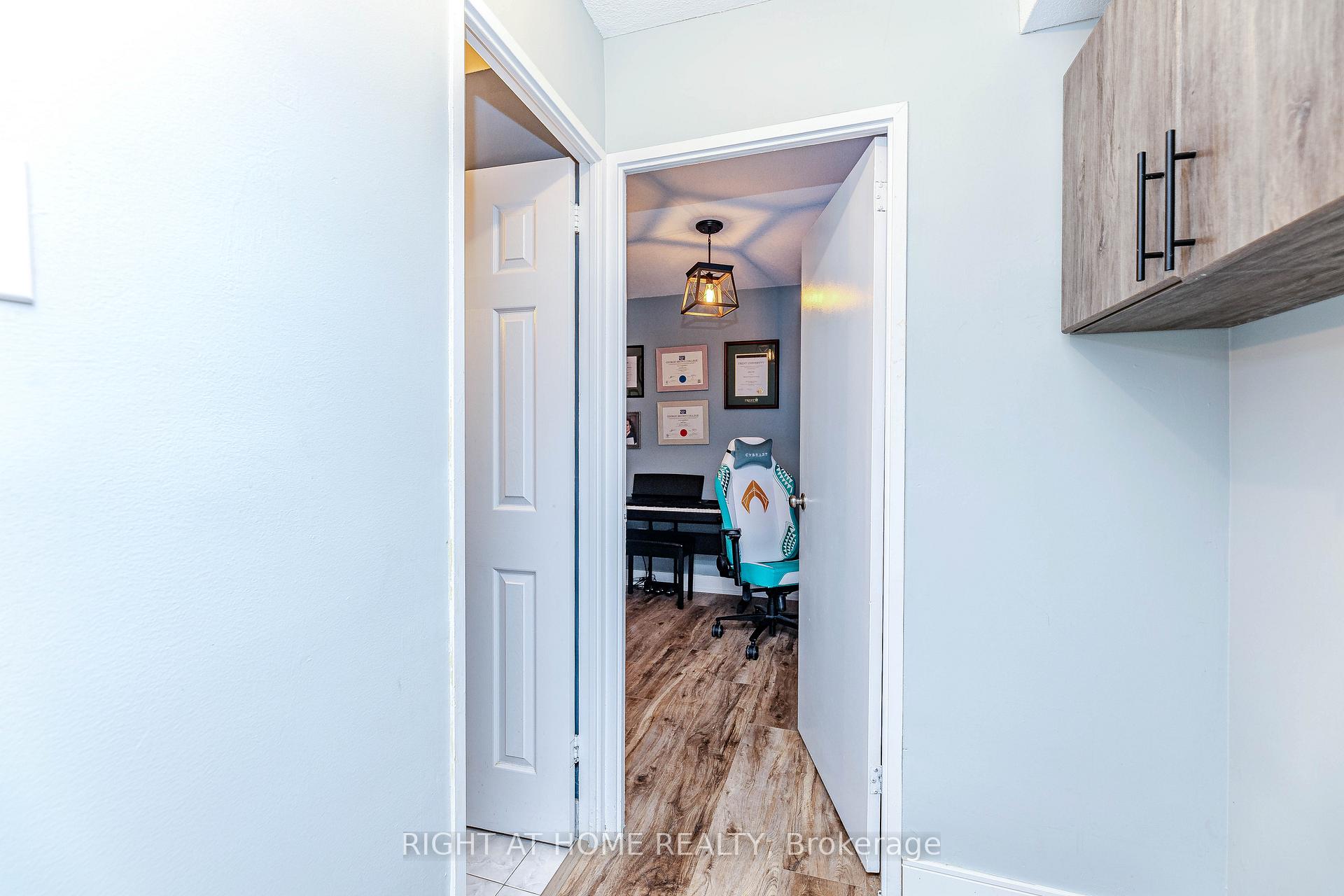 Photo 14 of Unit 202, 16 Elgin Street, Markham, Thornhill — HOMEH