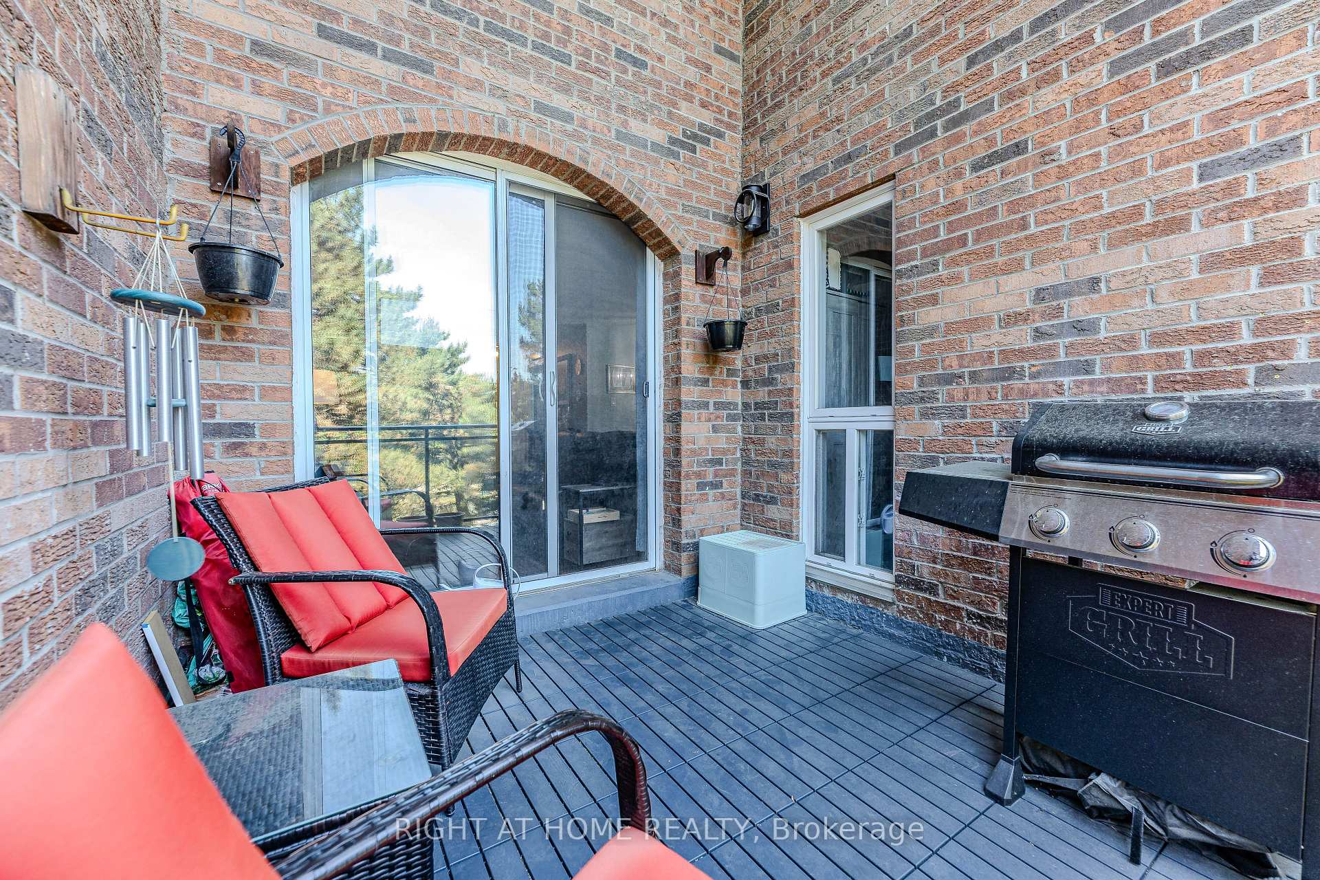 Photo 24 of Unit 202, 16 Elgin Street, Markham, Thornhill — HOMEH