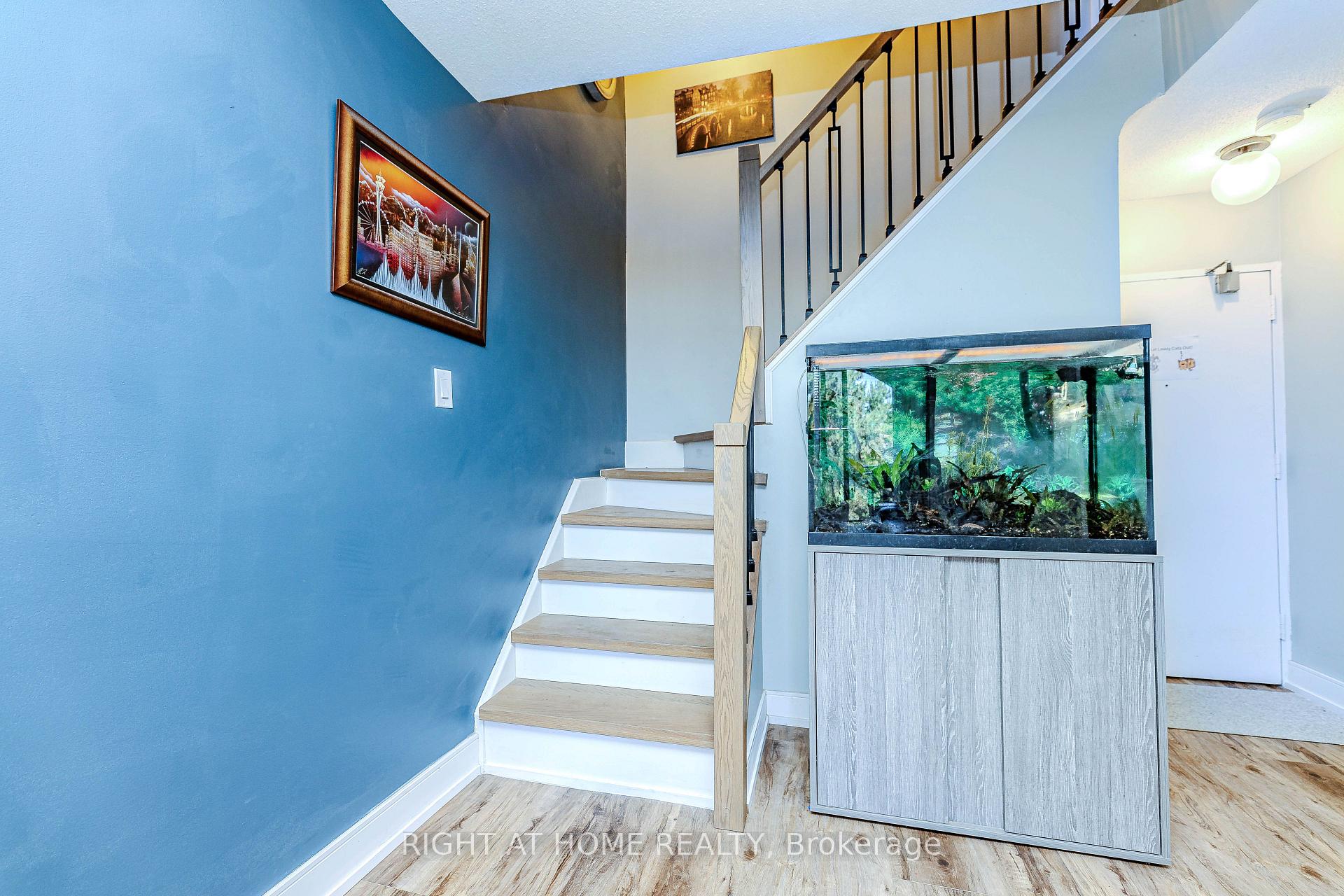 Photo 22 of Unit 202, 16 Elgin Street, Markham, Thornhill — HOMEH