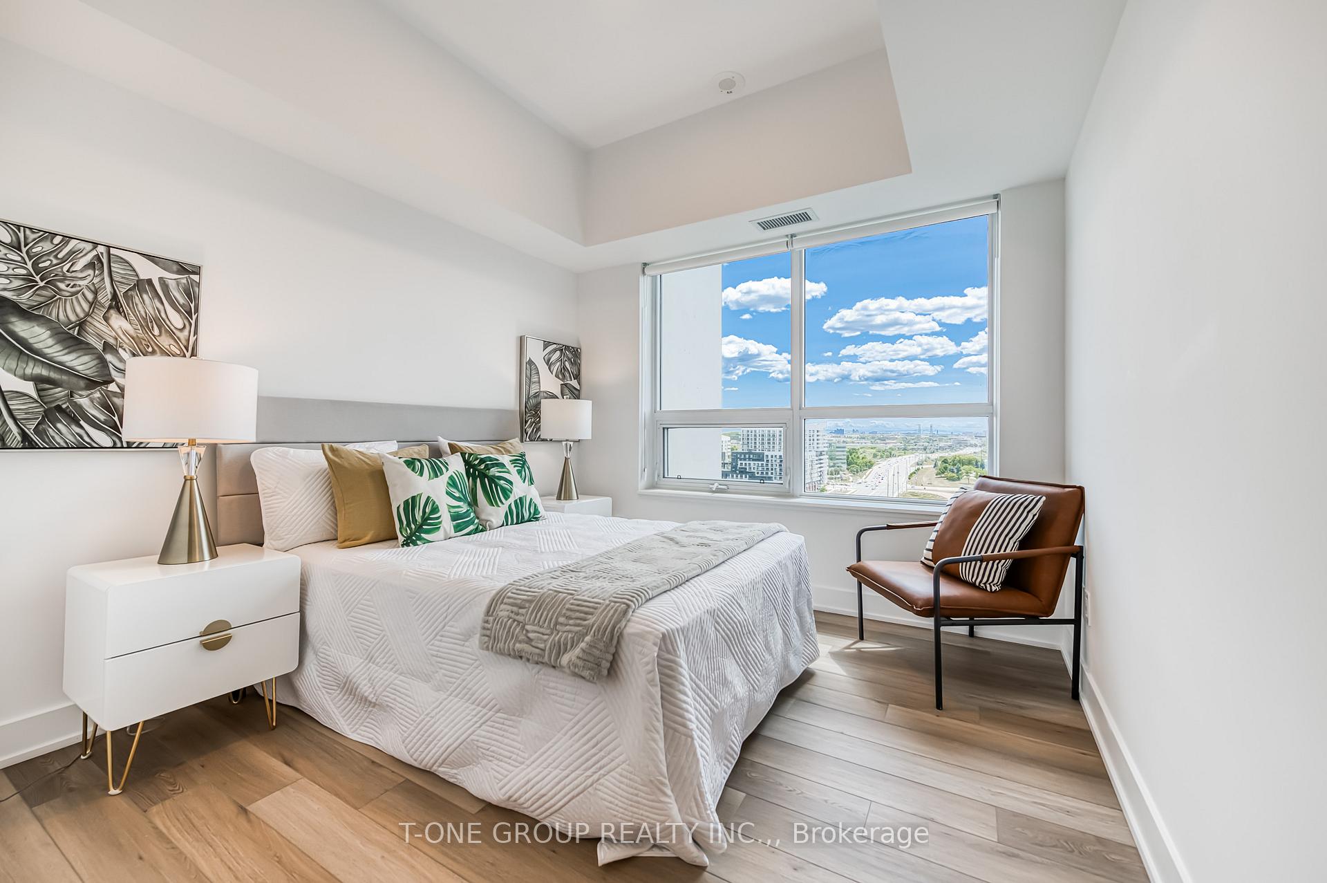 Photo 13 of Unit 1905, 8 Cedarland Drive, Markham, Unionville — HOMEH