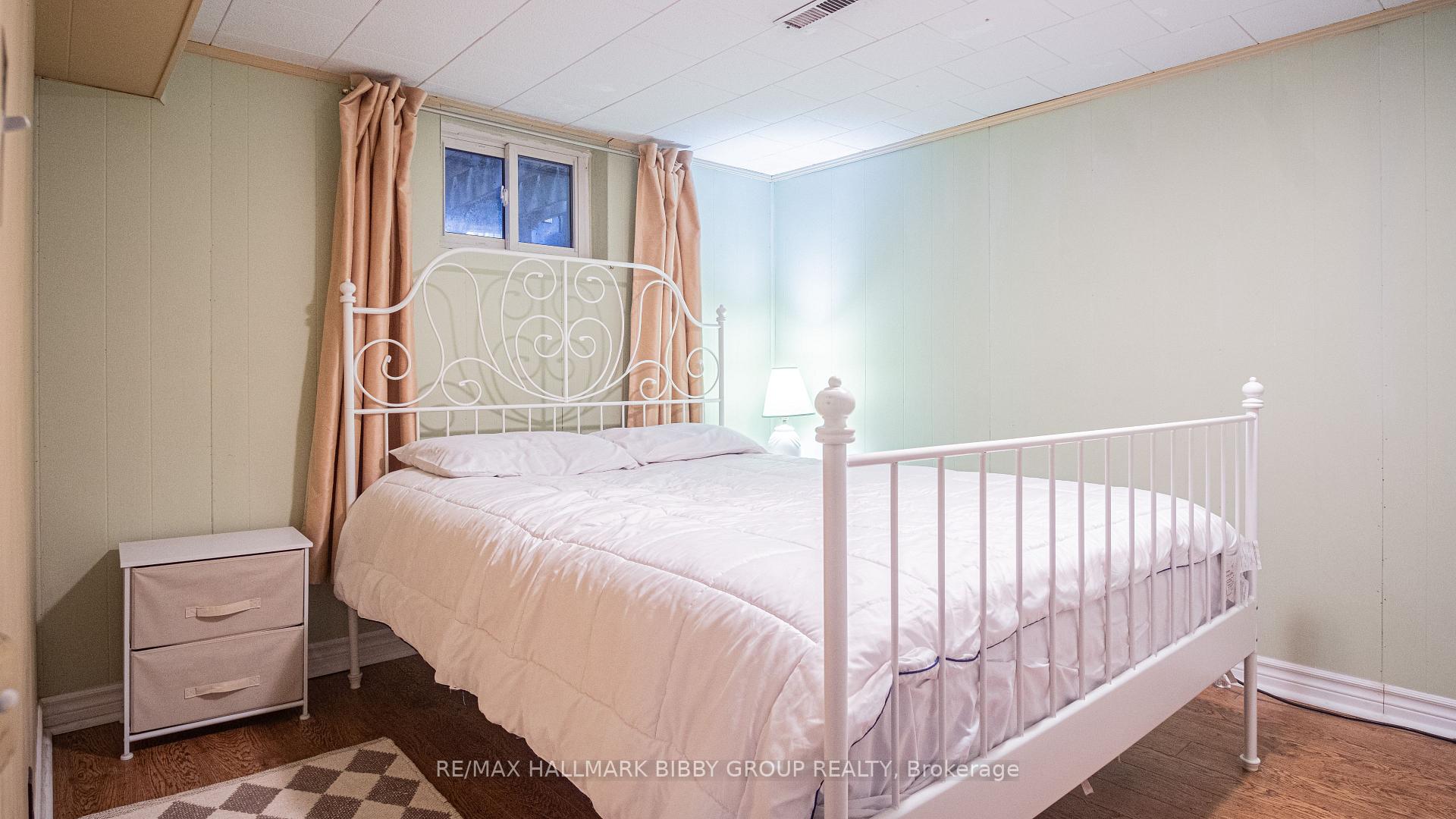 Photo 6 of Unit Lower, 33 Holland Avenue, Toronto, East York — HOMEH