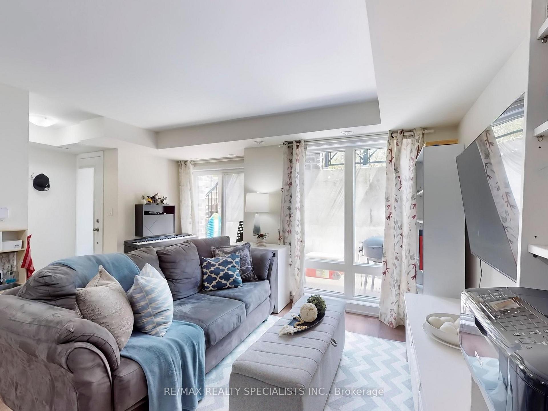 Photo 6 of Unit 817, 1 Blanche Lane, Markham, Cornell — HOMEH