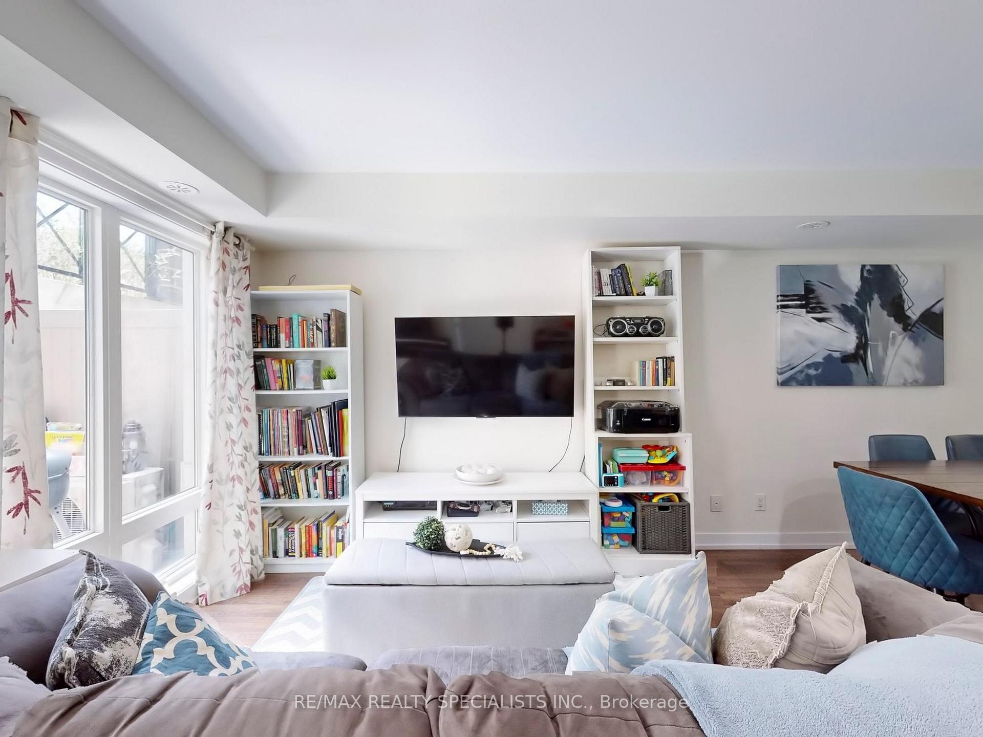Photo 5 of Unit 817, 1 Blanche Lane, Markham, Cornell — HOMEH