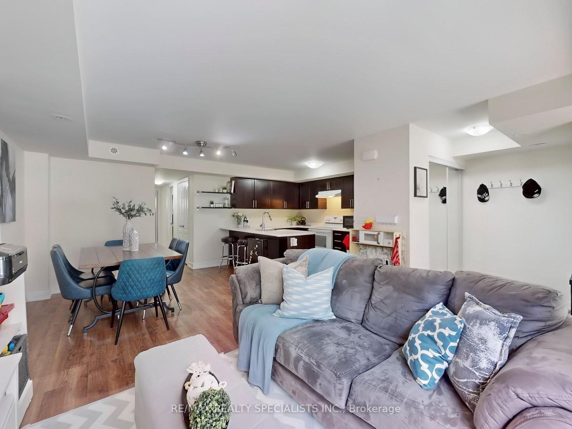Photo 7 of Unit 817, 1 Blanche Lane, Markham, Cornell — HOMEH