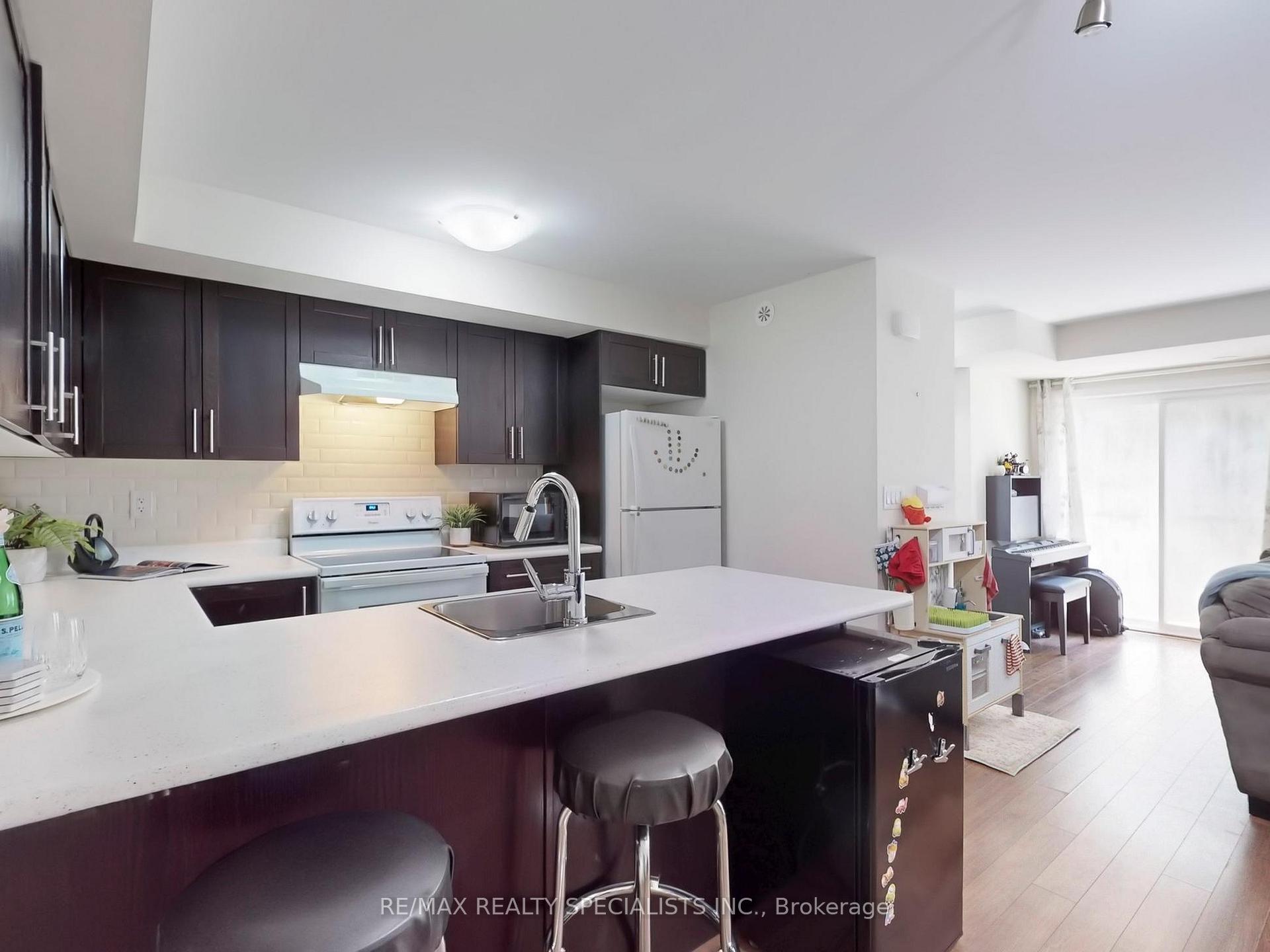 Photo 3 of Unit 817, 1 Blanche Lane, Markham, Cornell — HOMEH
