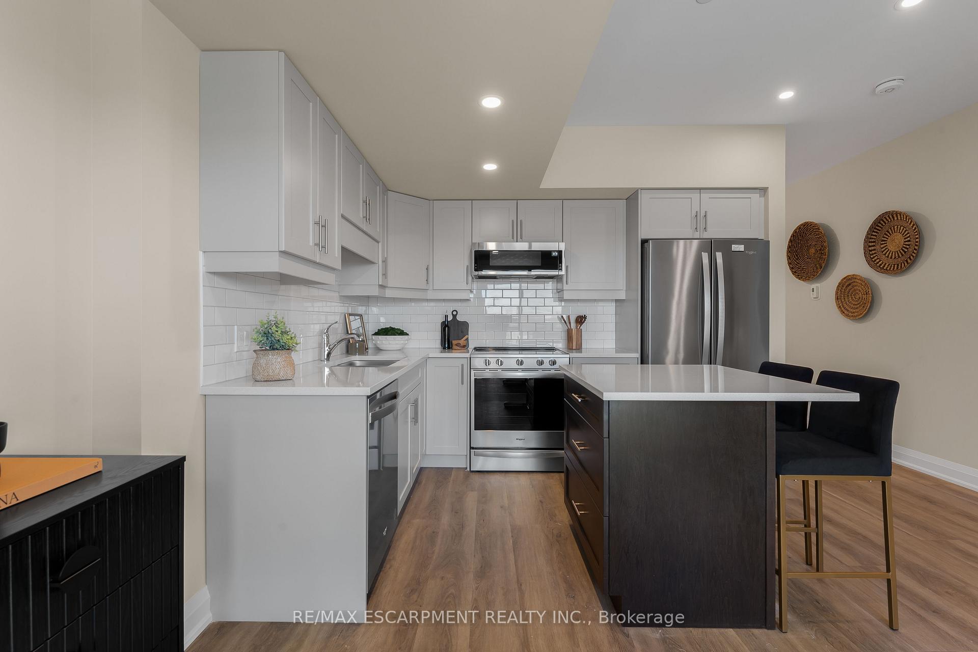 Photo 15 of Unit 314, 118 Summersides Boulevard, Pelham, Fonthill — HOMEH