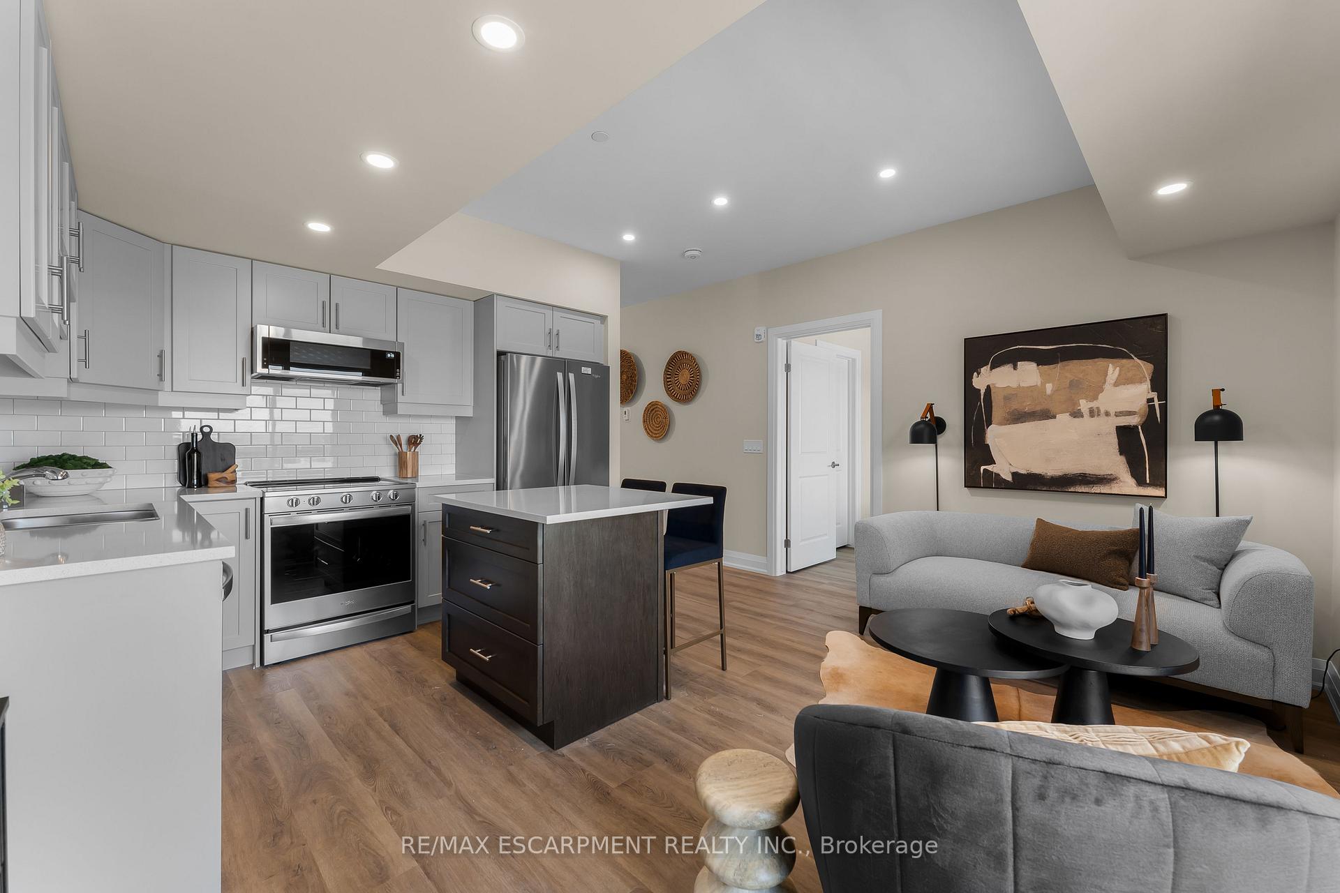 Photo 8 of Unit 314, 118 Summersides Boulevard, Pelham, Fonthill — HOMEH