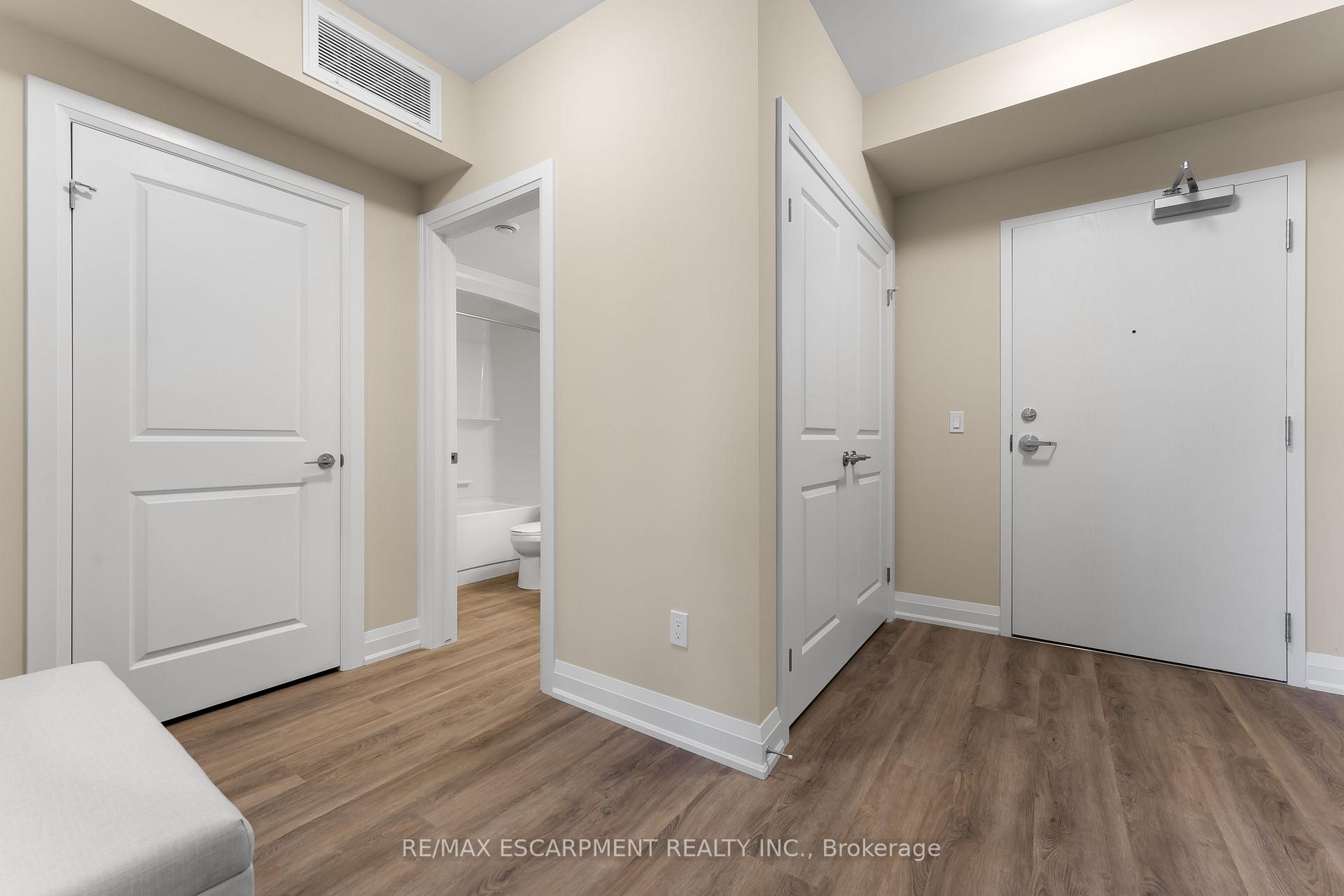 Photo 6 of Unit 314, 118 Summersides Boulevard, Pelham, Fonthill — HOMEH
