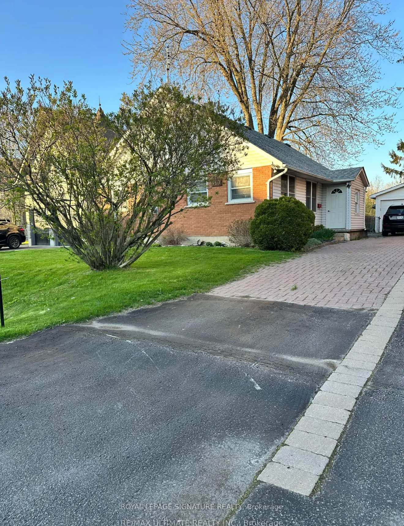 Photo 1 of 467 Poplar Avenue, Ajax, South East — HOMEH