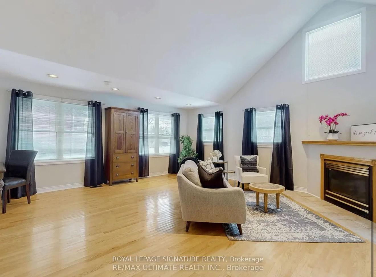 Photo 4 of 467 Poplar Avenue, Ajax, South East — HOMEH