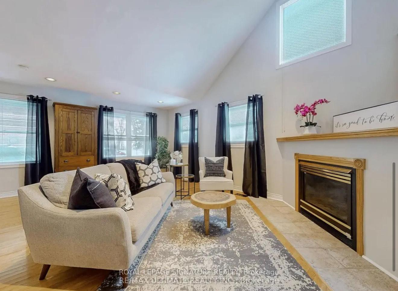 Photo 5 of 467 Poplar Avenue, Ajax, South East — HOMEH