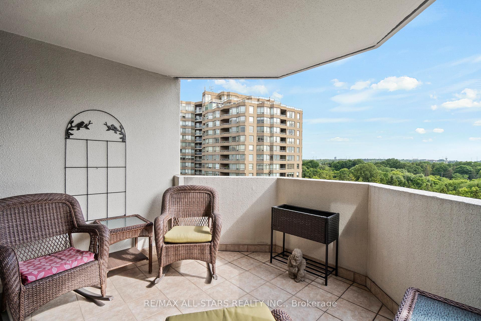 Photo 34 of Unit 822, 25 Austin Drive, Markham, Markville — HOMEH