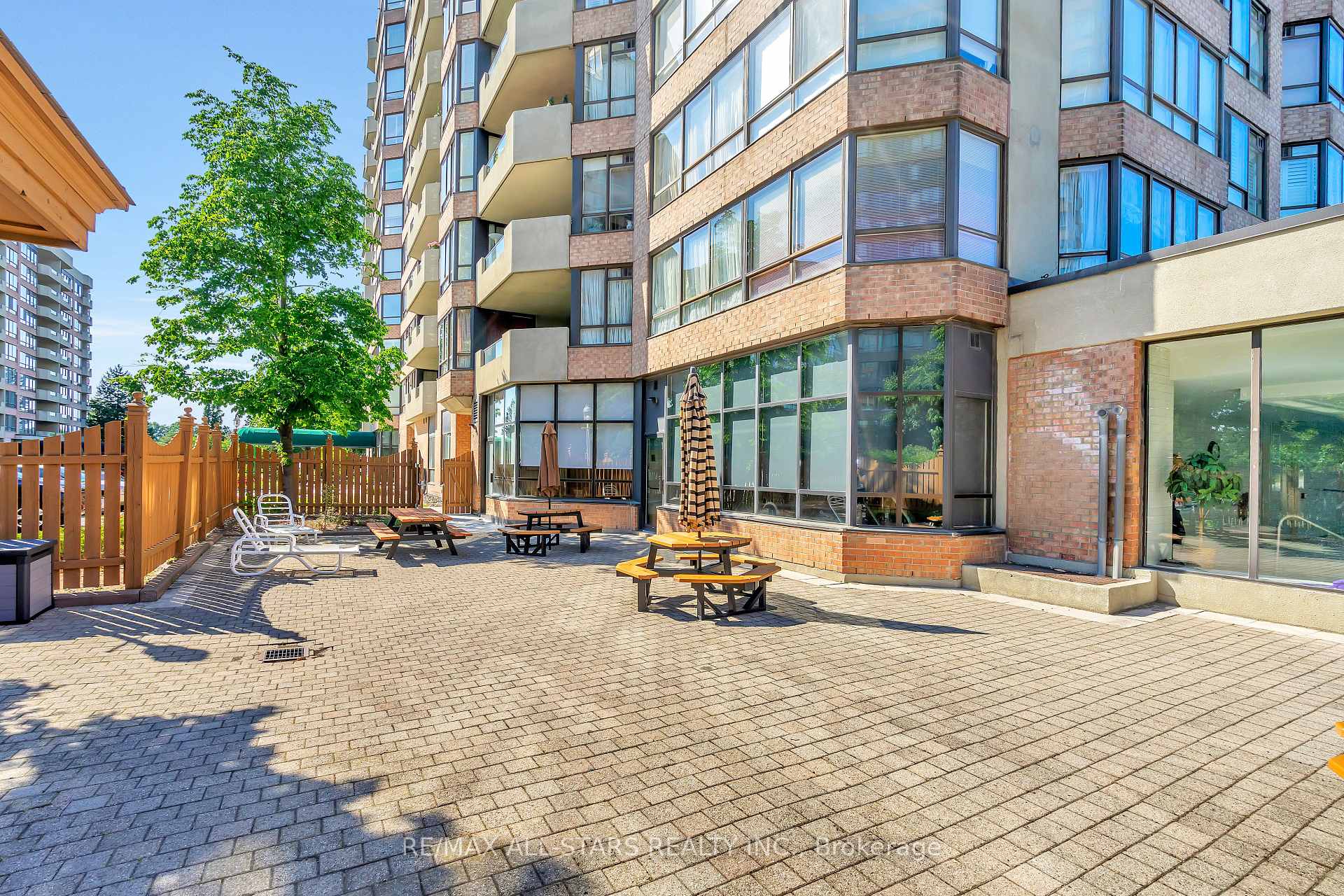 Photo 48 of Unit 822, 25 Austin Drive, Markham, Markville — HOMEH