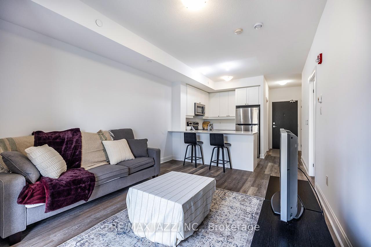 Photo 13 of Unit 126, 50 Lakebreeze Drive, Clarington, Newcastle — HOMEH